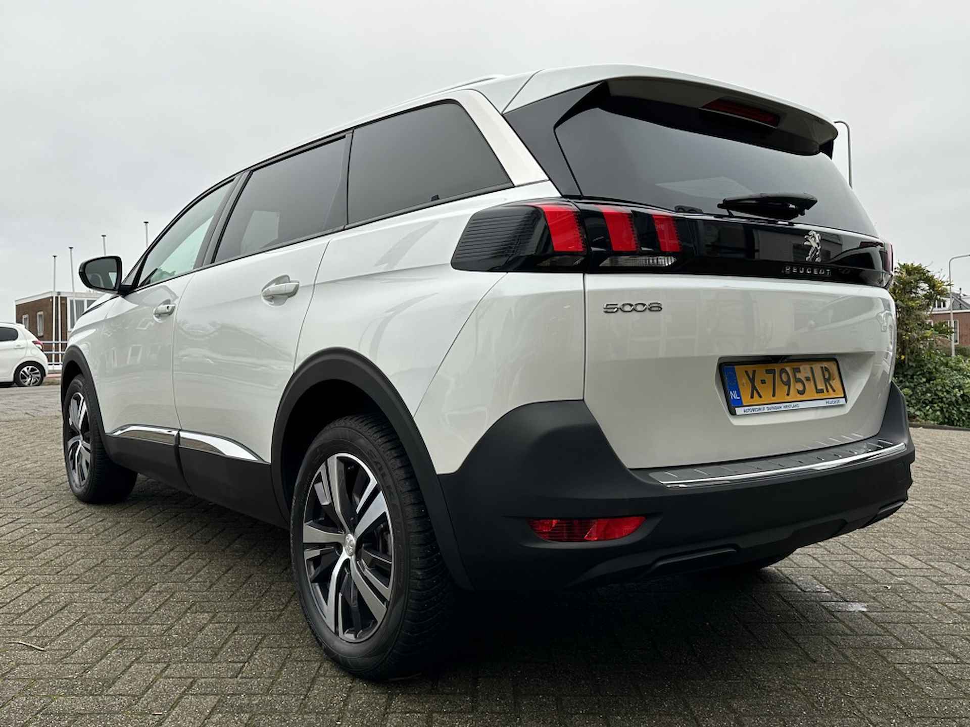 Peugeot 5008 1.2 Allure | camera voor & achter | - 24/32