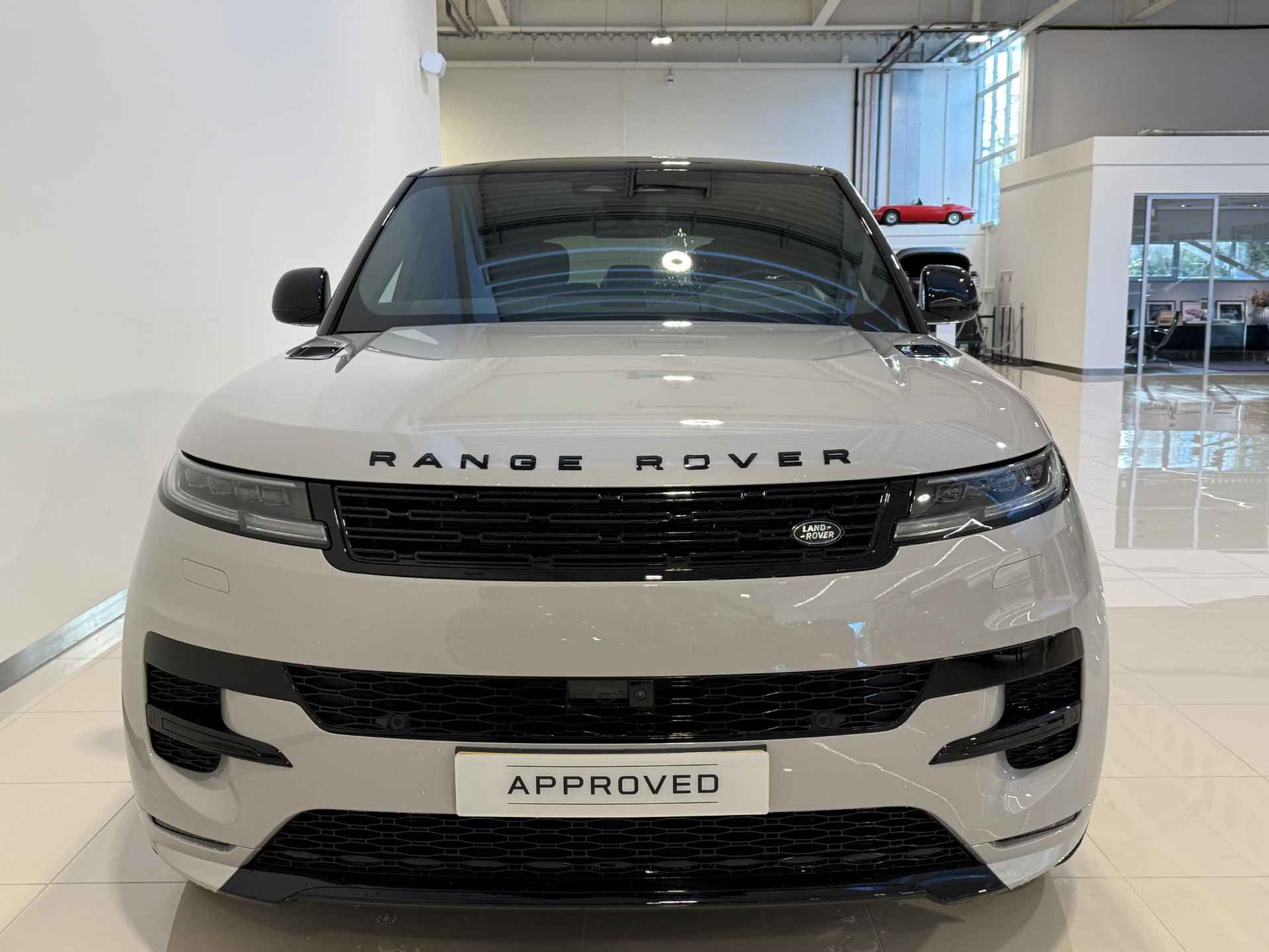 Land Rover Range Rover Sport 3.0 P460e Dynamic HSE PHEV | Schuif/Kanteldak | 23 inch Carbon velgen | Black Pack | Cold climate Pack | Vanaf April 2025 Leverbaar - 2/23