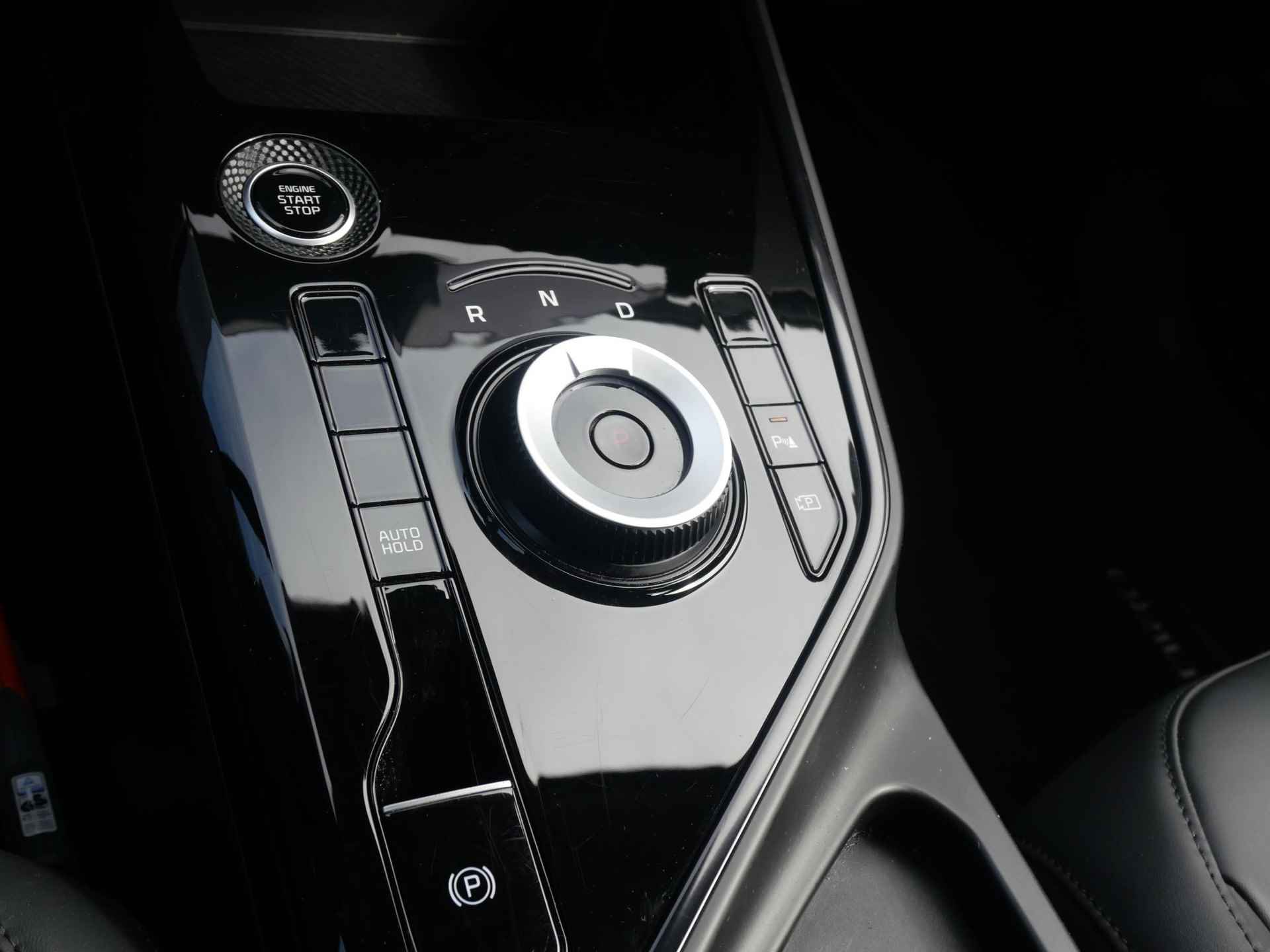 Kia Niro 1.6 GDi Hybrid DynamicLine | Keyless | Adapt. Cruise | LED | Navi | Carplay | Camera - 13/19