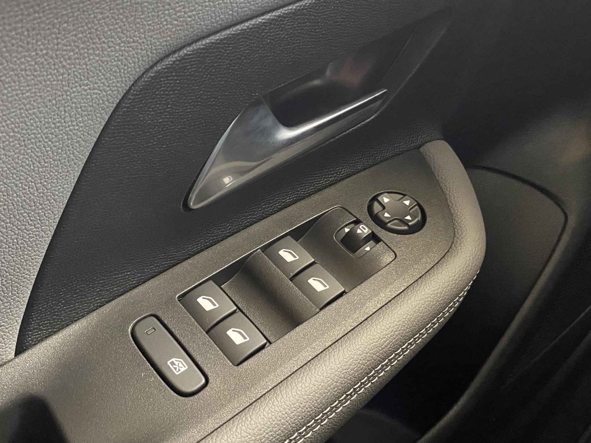Opel Mokka Electric Level 3 50 kWh 3 Fase 11kW Elegance | Navigatie Pro | Climate Control | Winterpakket | Achteruitrijcamera 180° | Apple Carplay/Android Auto - 13/30