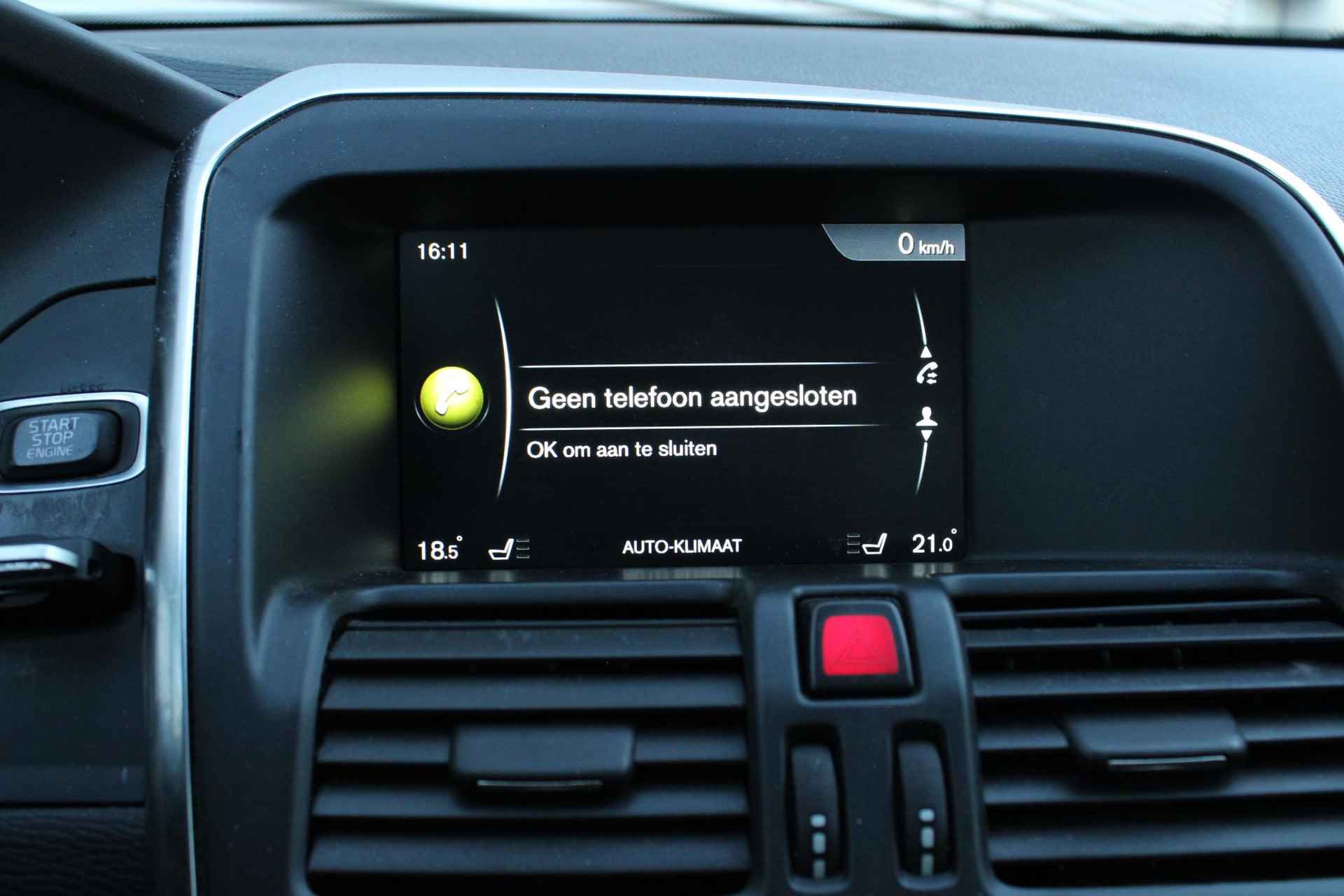 Volvo XC60 2.0 T5 FWD Geartronic Summum, | Panoramadak | Adaptieve Bi-Xenon Koplampen Met Bochtverlichting | Verwarmbare Voorruit | Trekhaak Met Vaste Kogel | Achteruitrijcamera | Elektrisch Verstelbare Bestuurdersstoel Met Memory | Stoelverwarming | Parkeersensoren Achter | Elektrische Achterklep | Lederen Bekleding | 20" Lichtmetalen Velgen | Cruise Control | Full Map Navigatiesysteem | High Performance Audiosysteem | Automatisch Dimmende Binnen- en Buitenspiegels - 19/28