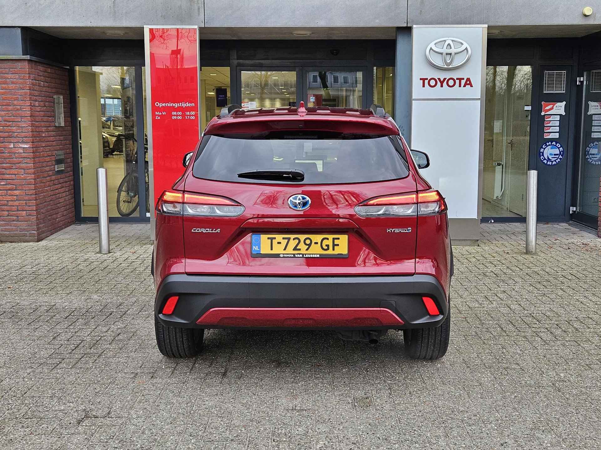 Toyota Corolla Cross 1.8 HYBRID 140 DYNAMIC APPLE/ANDROID LED-PAKKET 18"LMV PRIVACY-GLASS DAB AD-CRUISE NL-AUTO - 5/26