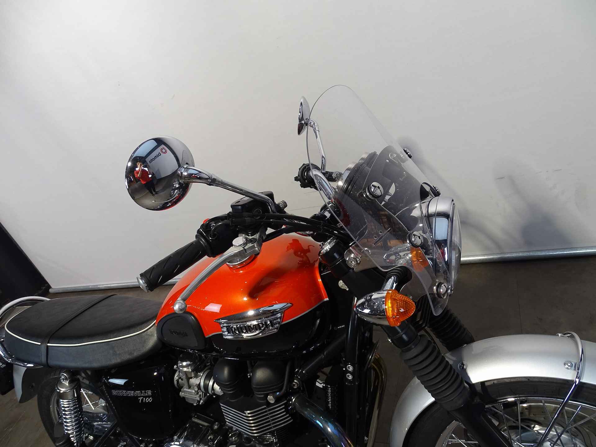 Triumph BONNEVILLE T100 - 2/9