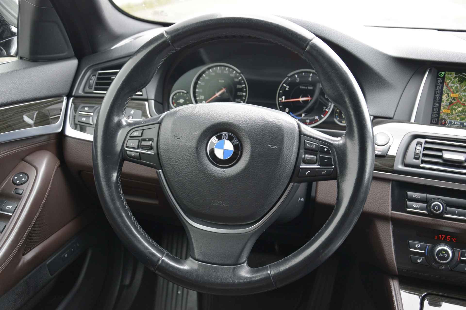 BMW 5 Serie 528i High Luxury Automaat | Memory Seats | 20" Breedset | Digital dashbord | Lederen bekleding | Stoelverwarming | - 19/33