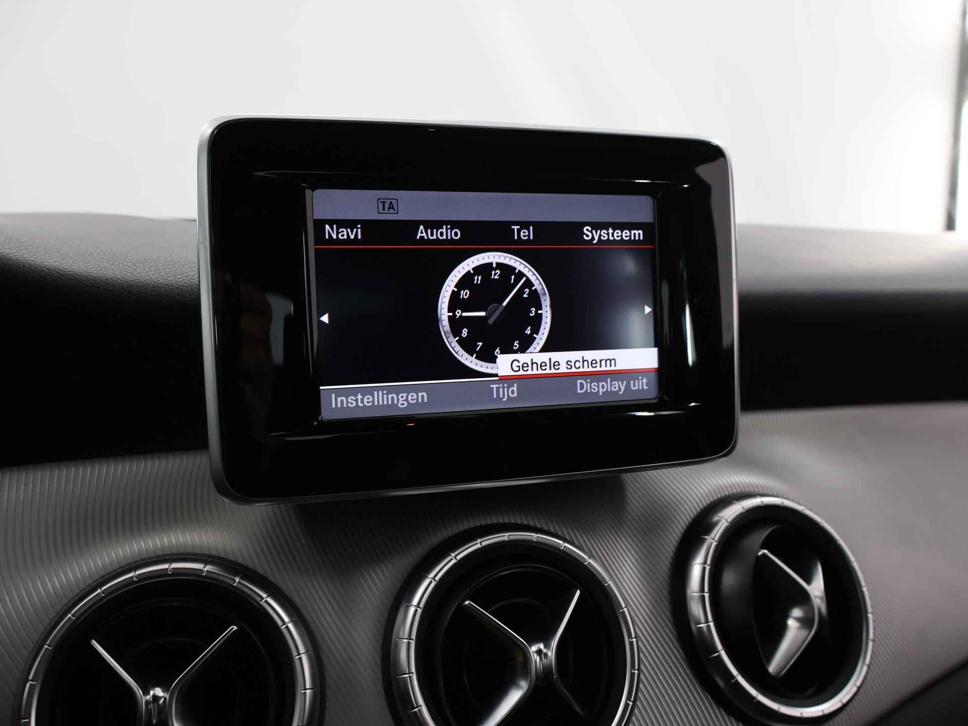 Mercedes-Benz CLA-klasse 180 Ambition | Navigatie | Sportstoelen | Bi-Xenon | Parkeersensoren | Bluetooth | Airco | - 17/34
