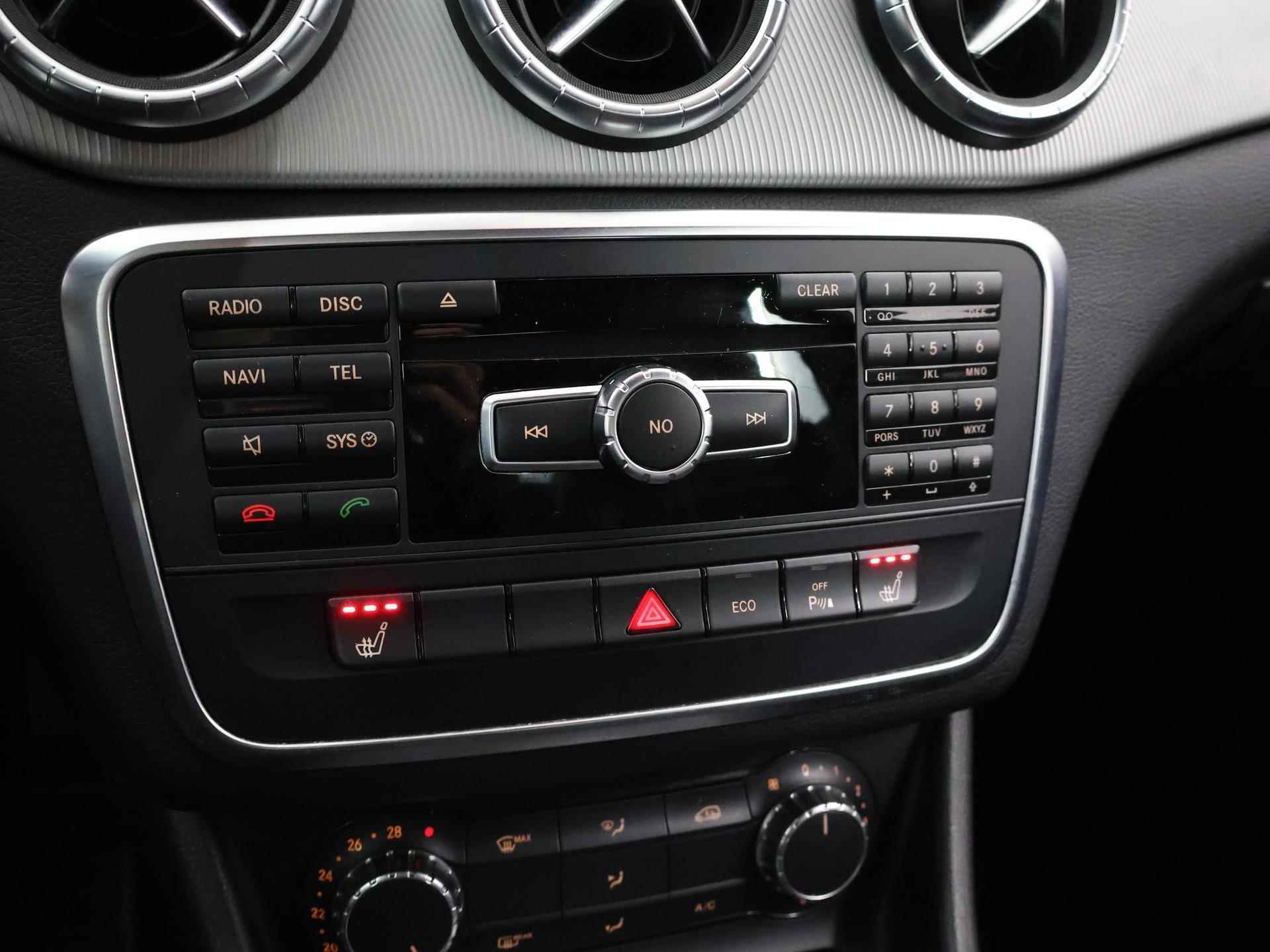 Mercedes-Benz CLA-klasse 180 Ambition | Navigatie | Sportstoelen | Bi-Xenon | Parkeersensoren | Bluetooth | Airco | - 19/34