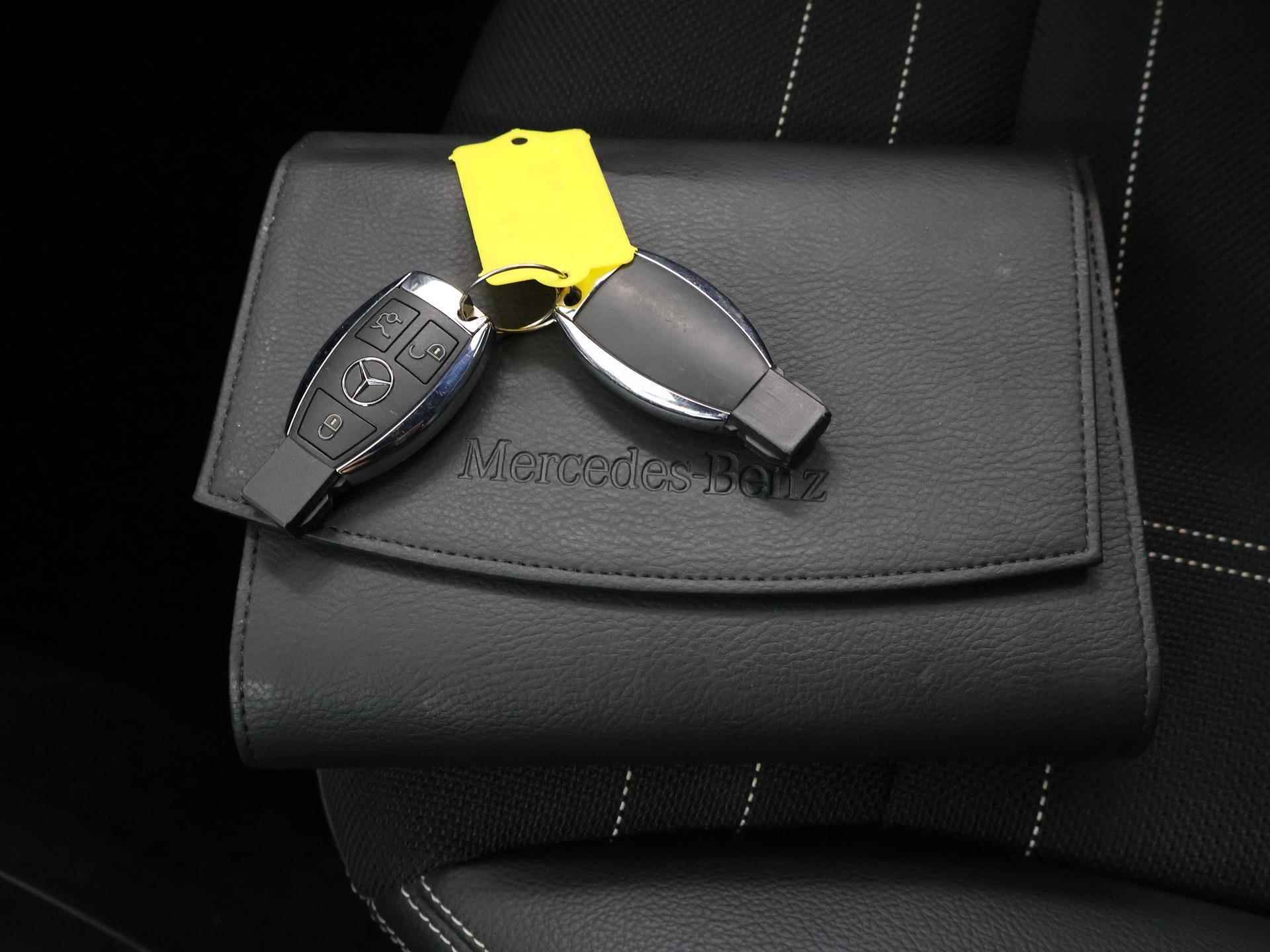 Mercedes-Benz CLA-klasse 180 Ambition | Navigatie | Sportstoelen | Bi-Xenon | Parkeersensoren | Bluetooth | Airco | - 25/34