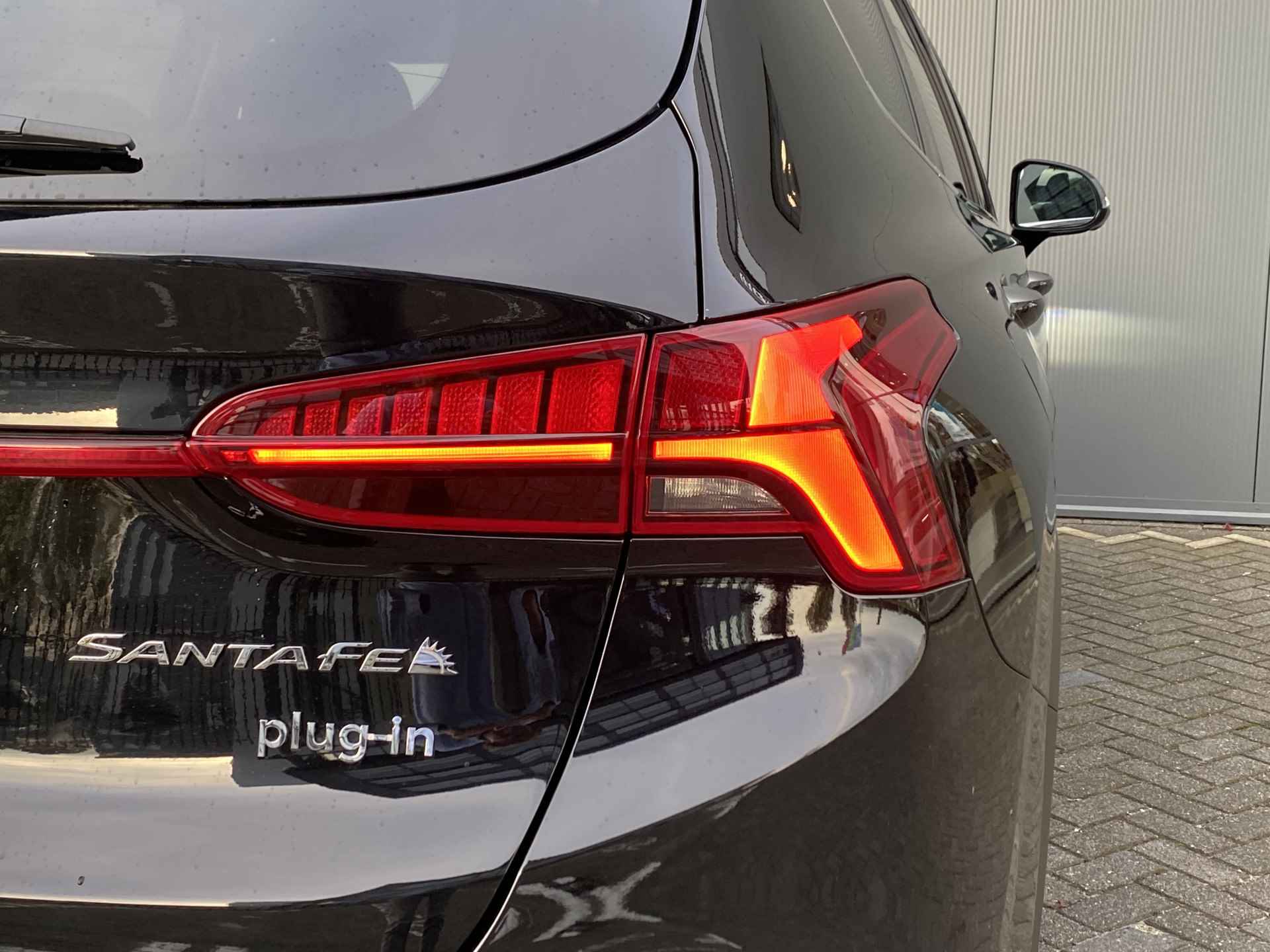 Hyundai Santa Fe PHEV 265pk 7-Zits Premium Sky 4WD automaat | Leder | Climate | Keyless | Navigatie | Full - Led | Elek. Klep | 360 Camera | Krel - 11/23