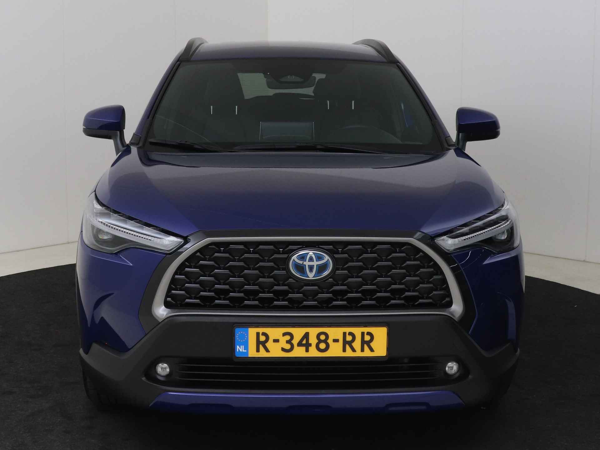 Toyota Corolla Cross 2.0 High Power Hybrid First Edition I Navigatie I Climate Control I Cruise Control Adaptief I Camera I 1e Eigenaar I Dealer onderhouden I Half lederen bekleding I Trekhaak afneembaar I - 27/50