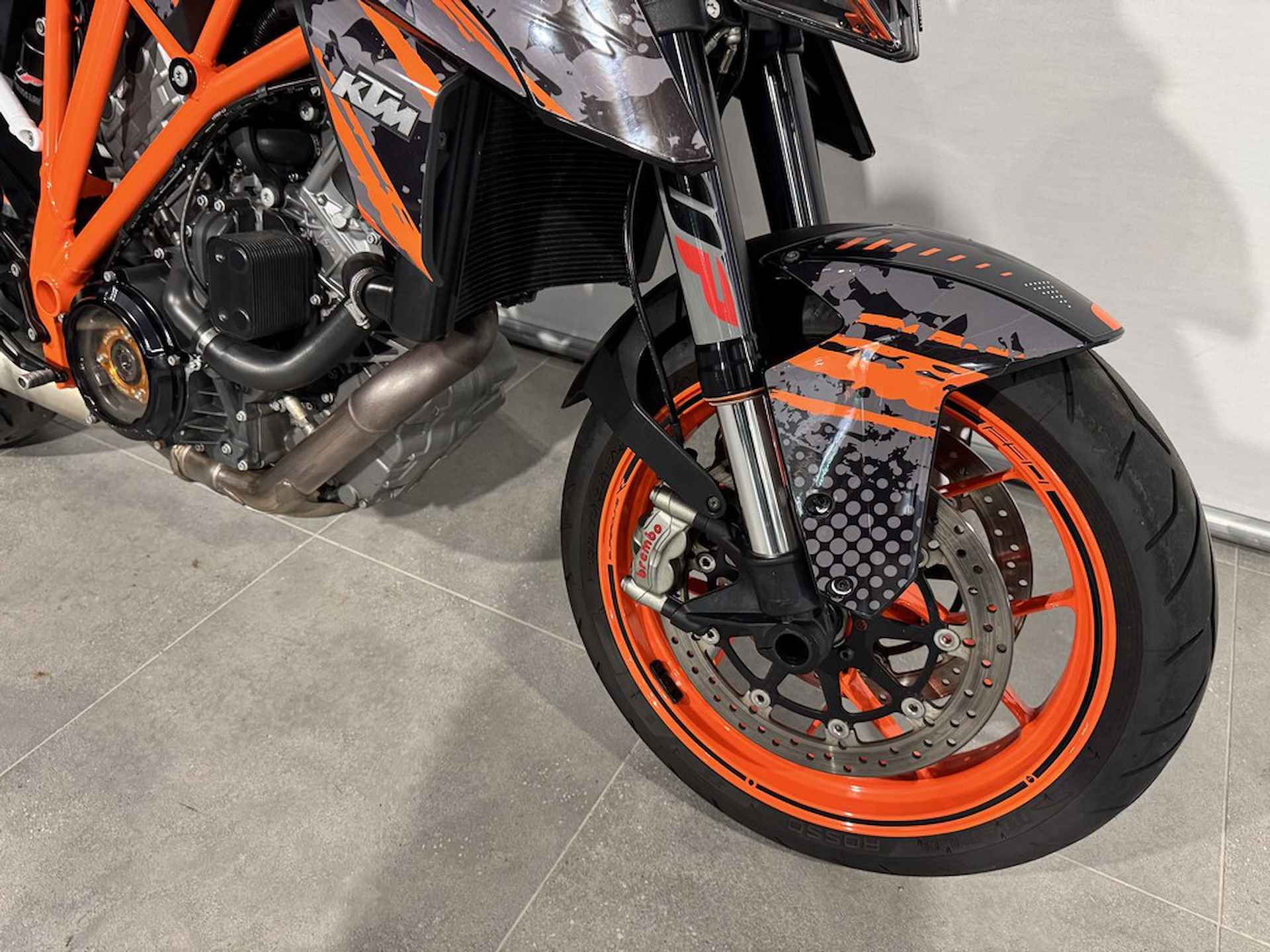 KTM 1290 SUPER DUKE R - 2/8