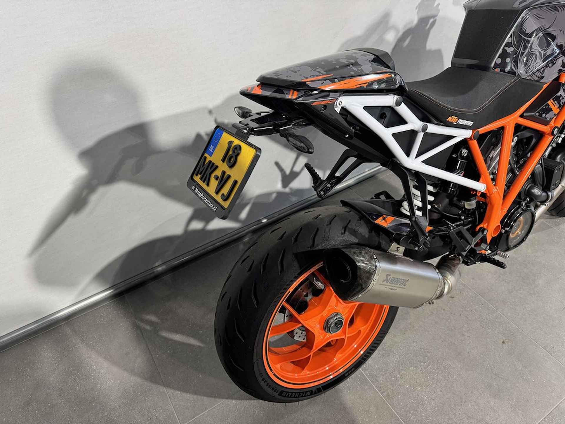 KTM 1290 SUPER DUKE R - 7/8