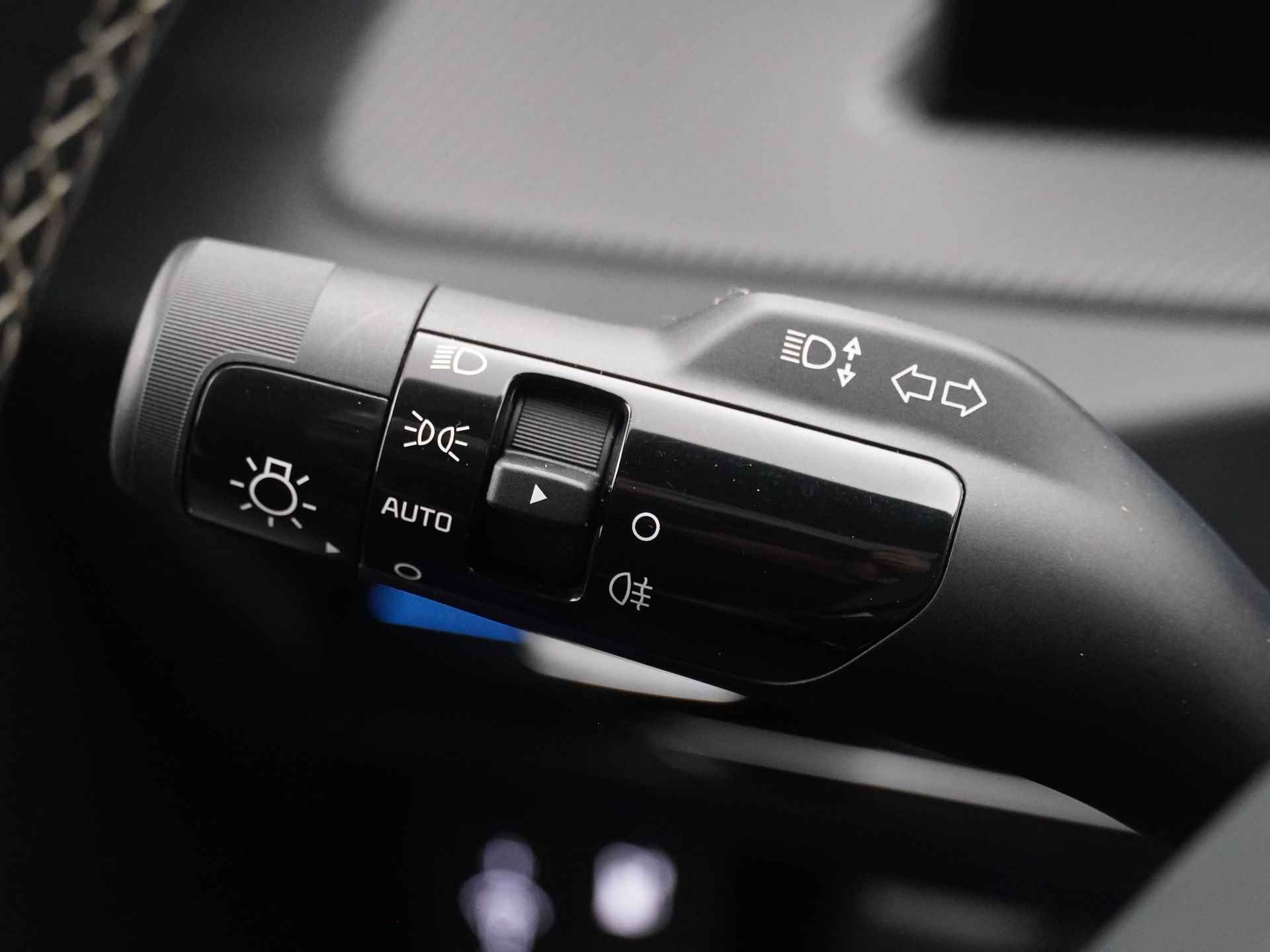Kia Ev6 GT-Line 77 kWh AWD 325PK - Navigatie - Stoel/Stuur Verwarming - Apple/Android Carplay - Climate Control - Adaptieve Cruise Control - Fabrieksgarantie tot 11-2028 - 25/52
