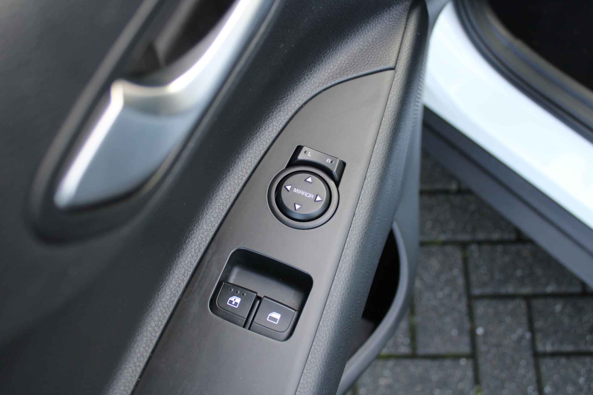 Kia Stonic 1.0 T-GDi MHEV DynamicLine | Airco | Apple Carplay | Android auto | Camera | Cruise | 15" LM | - 22/29