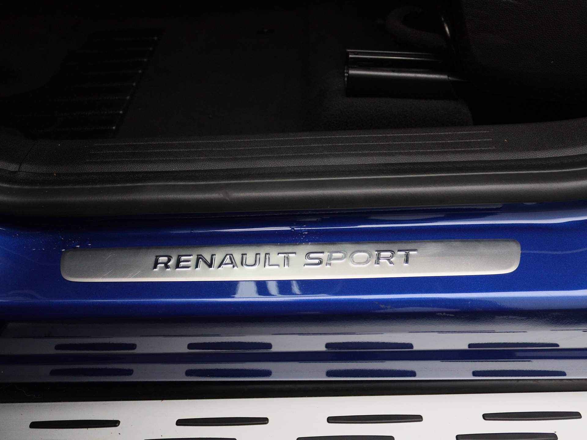 Renault Captur E-Tech Plug-in Hybrid 160pk R.S. Line ALL-IN PRIJS! Camera | Climate | 9,3" Navi | Parksens. V+A - 34/43