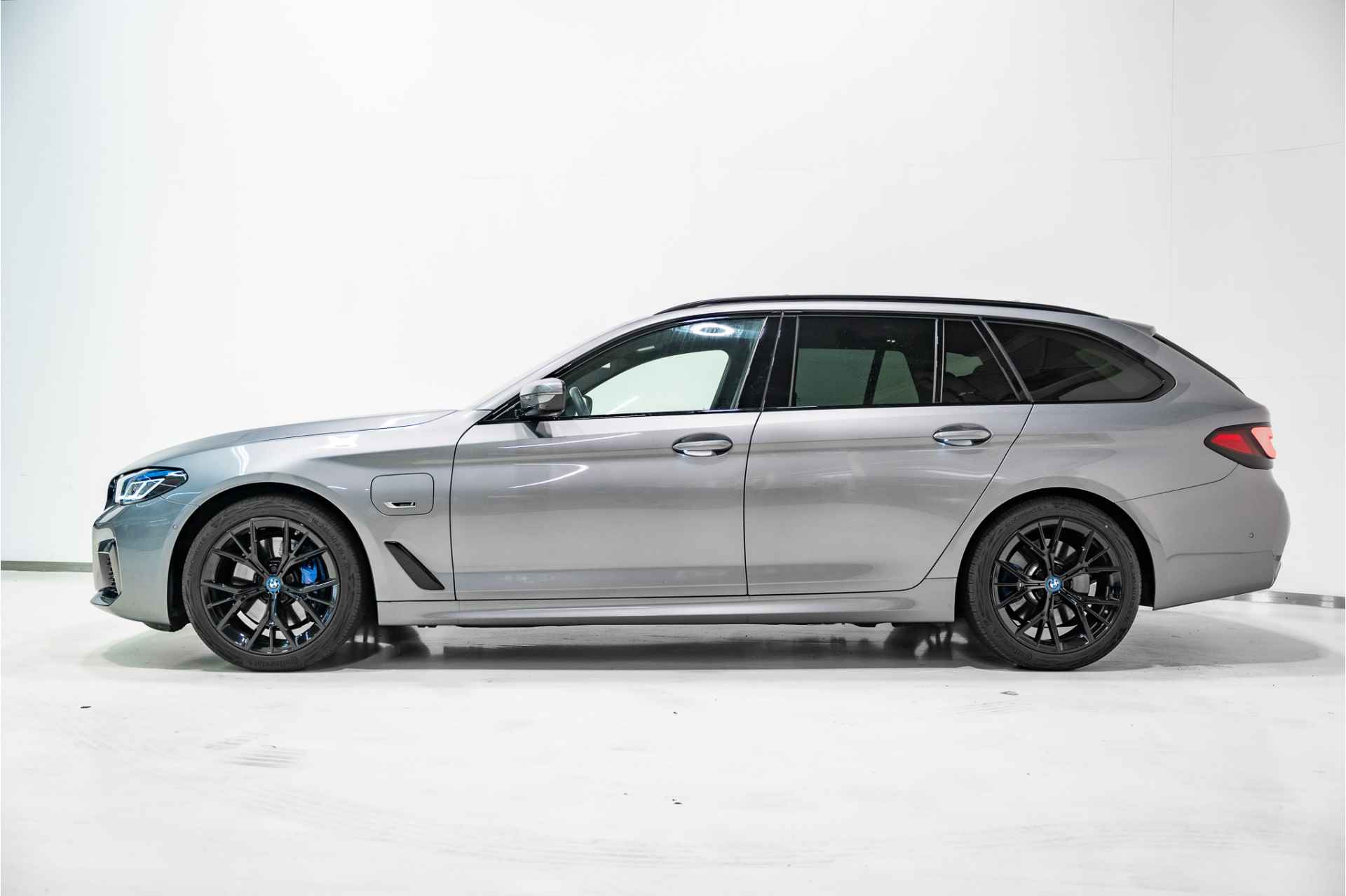 BMW 5 Serie 530e xDrive Touring Business Edition Plus M Sportpakket Pro - 4/28