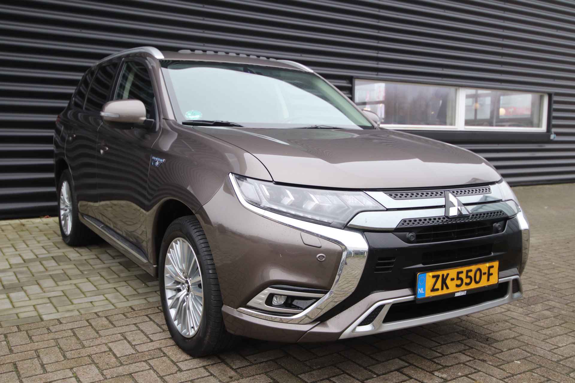 Mitsubishi Outlander 2.4 PHEV Intense+ Schuifdak, E.achterklep, NL-Auto - 44/79