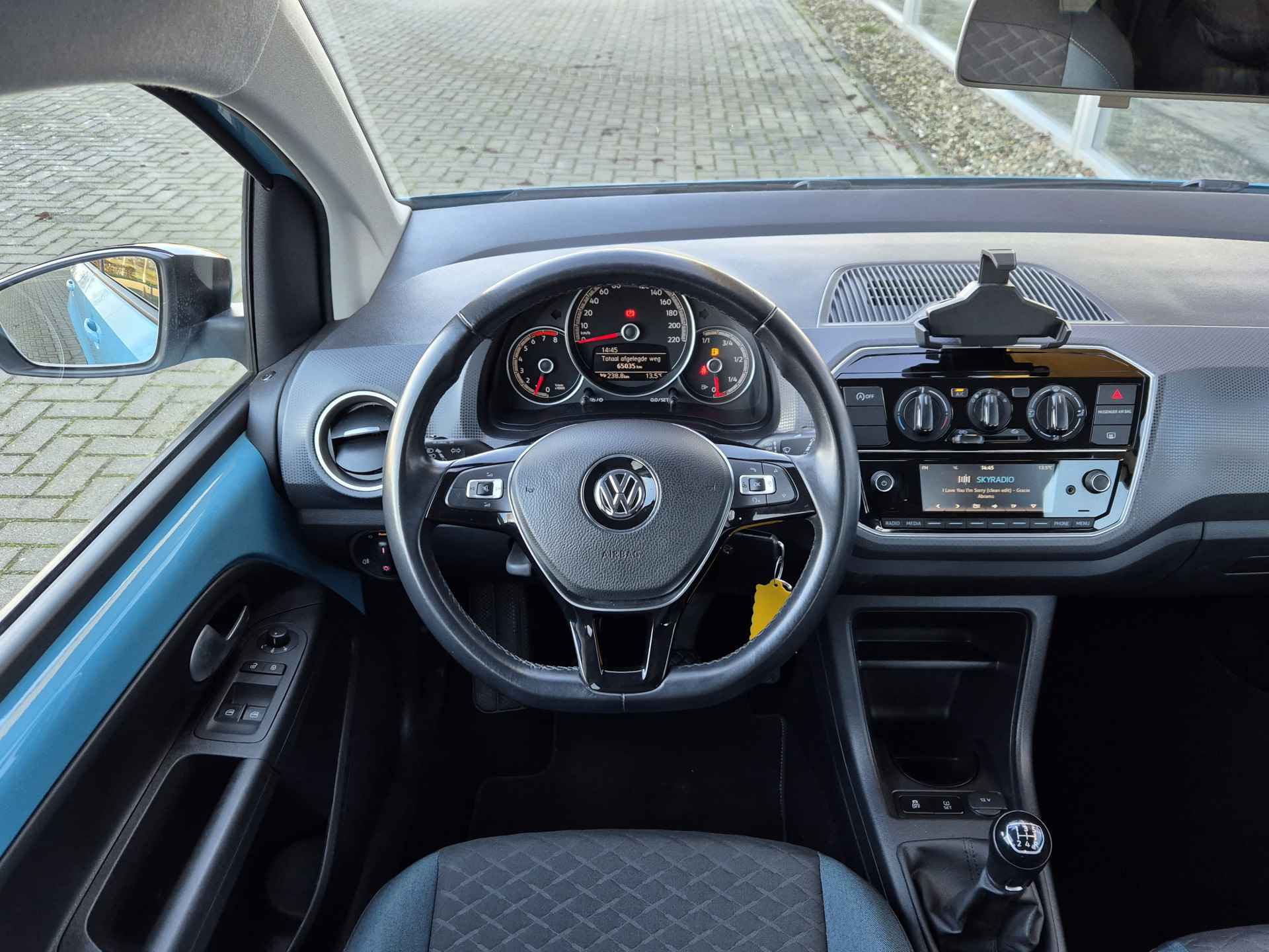 Volkswagen up! 1.0 BMT move up! | Airco | Bluetooth - 26/29