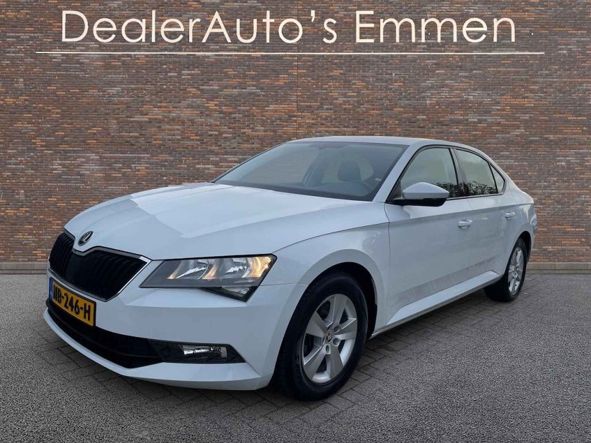 Škoda Superb 1.4 TSI ECC LM VELGEN NAVIGATIE CRUISE - 2/33