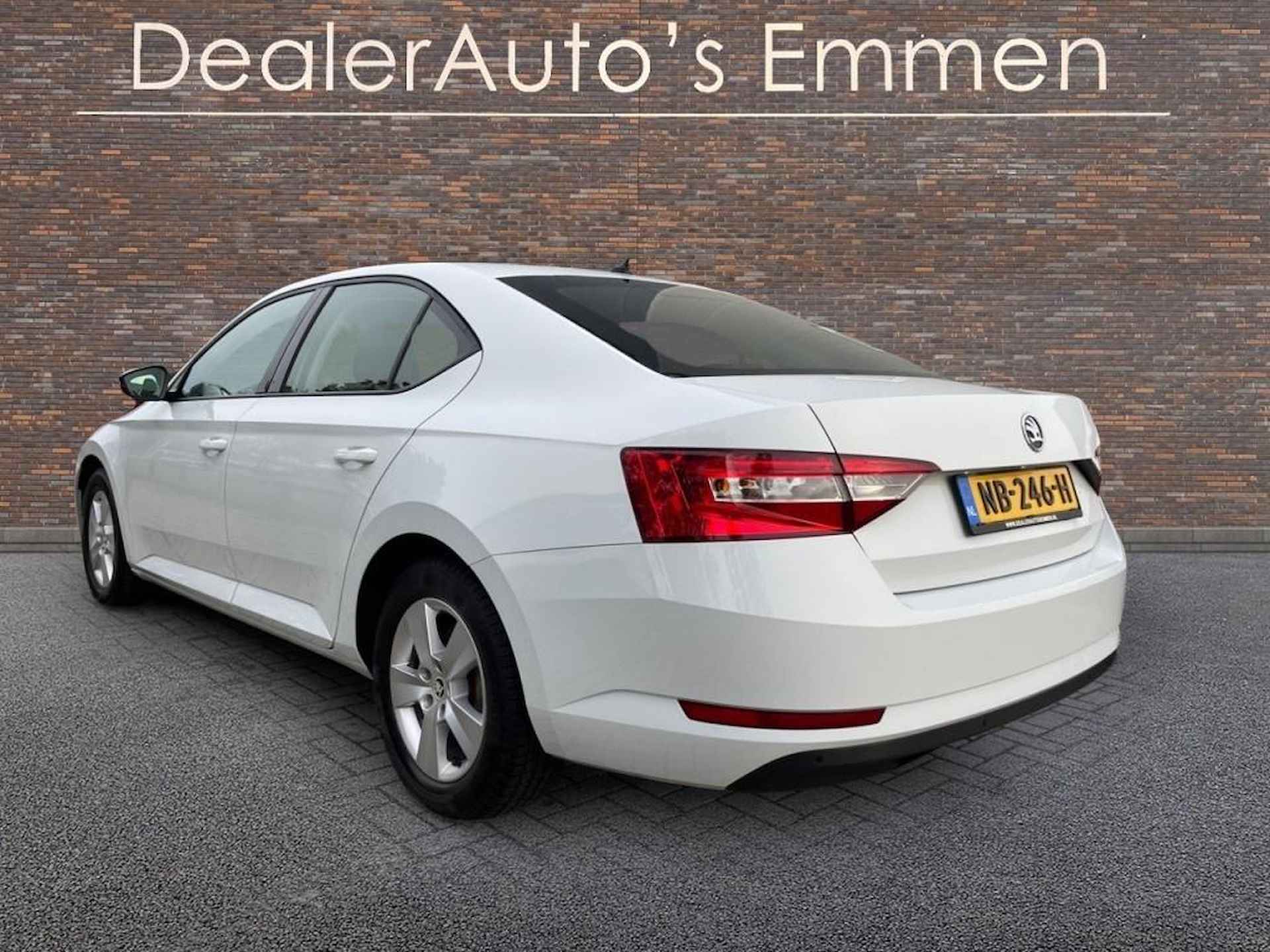 Škoda Superb 1.4 TSI ECC LM VELGEN NAVIGATIE CRUISE - 3/33