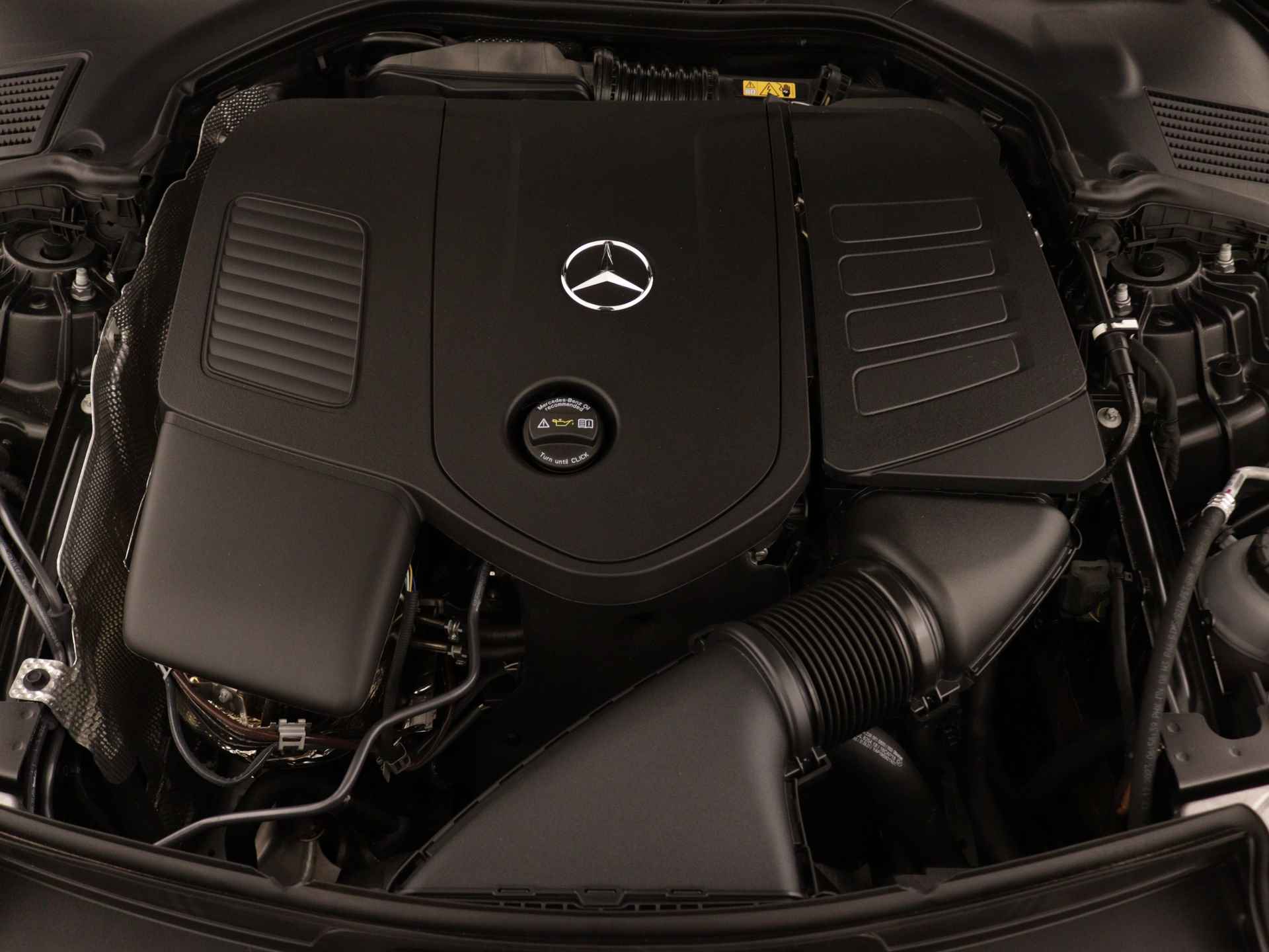 Mercedes-Benz CLE Coupé 300 4MATIC AMG Line | Grafiet grijs magno | 360° camera | Rijassistentiepakket plus |  Head-up display | Inclusief 24 maanden Mercedes-Benz Certified garantie voor Europa. - 41/45