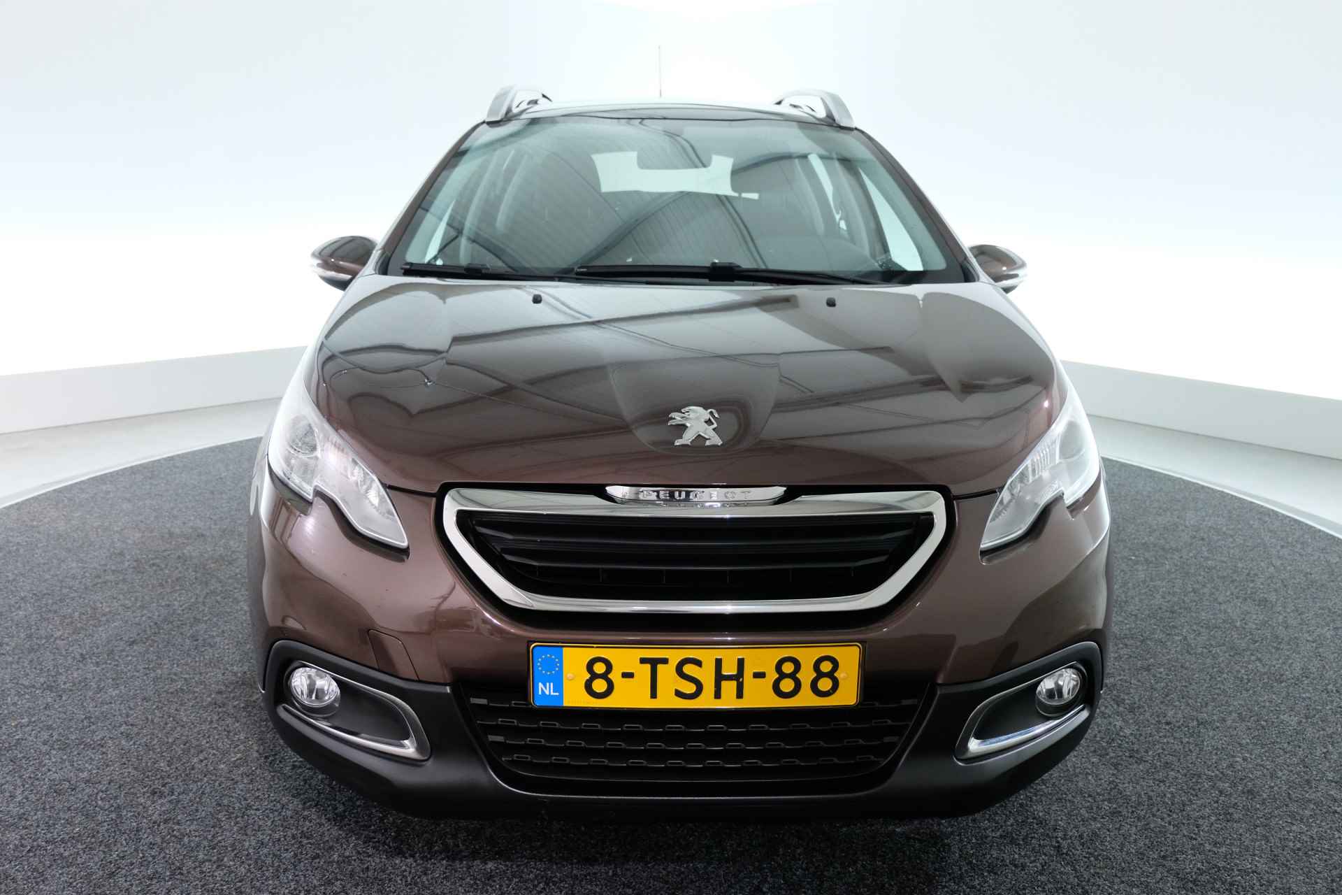 Peugeot 2008 1.2 VTi Active Pack Premium / TREKHAAK / PANO-DAK / - 13/29