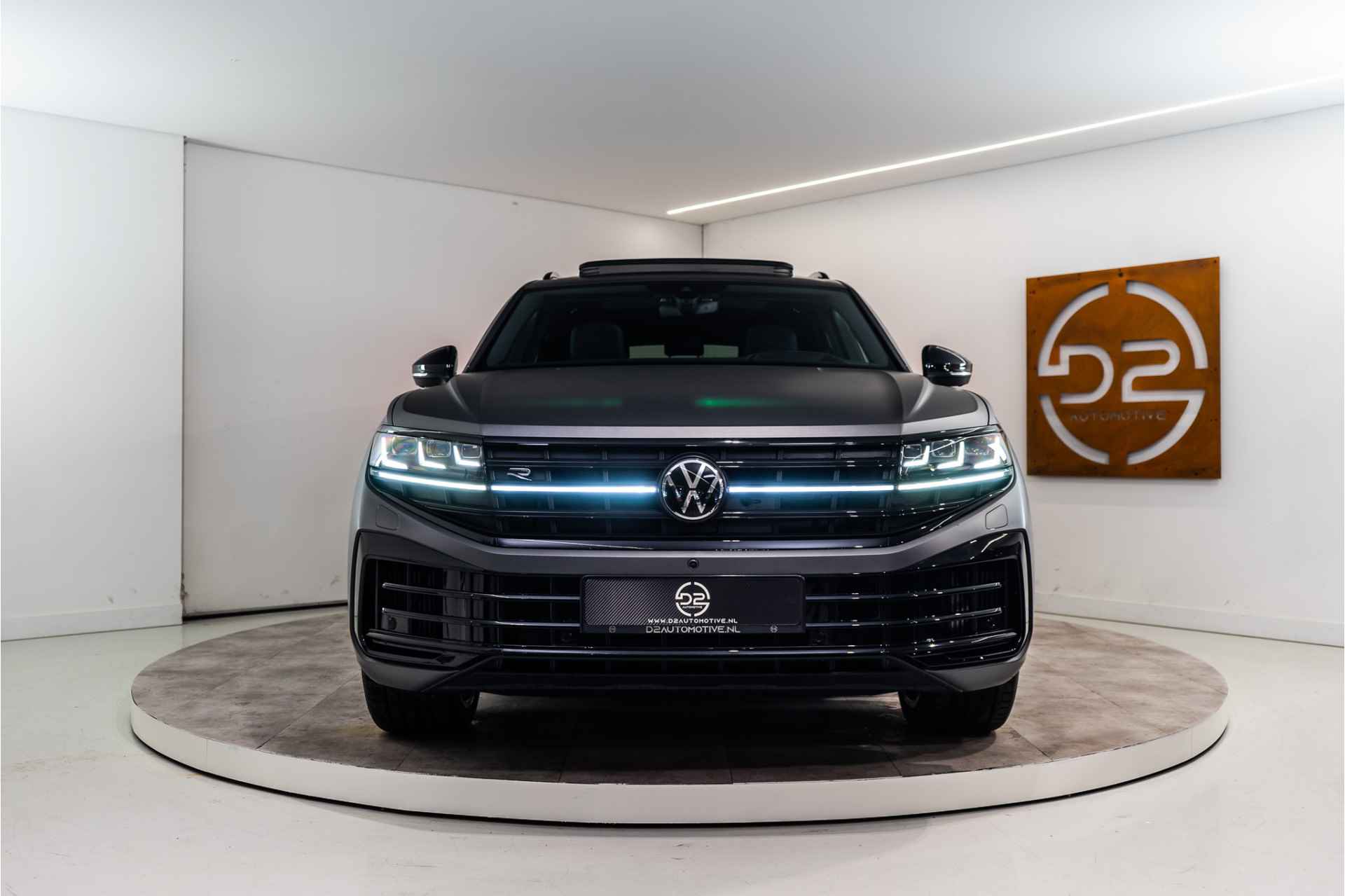 Volkswagen Touareg 3.0 TSi eHybrid 4MOTION R 463PK | NIEUW REG. 2025 | VOL OPTIE! - 8/63