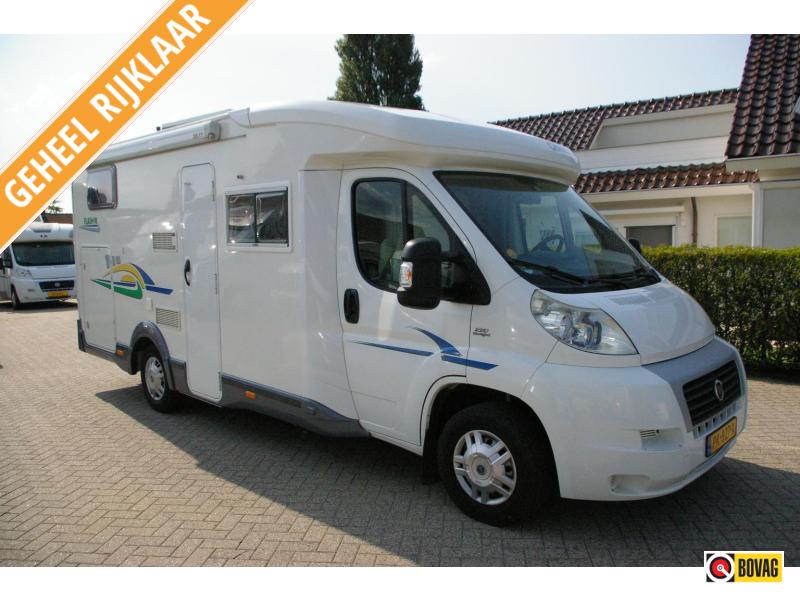 Chausson Flash 10 Dwarsbed, XXL Garage.