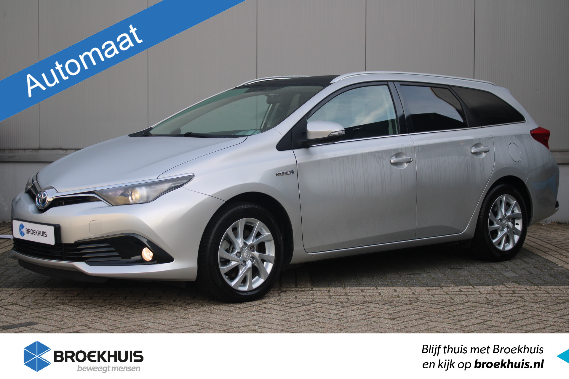 Toyota Auris Auris 1.8 Hybrid | CAMERA | CLIMATE | NAVIGATIE | PANORAMADAK |