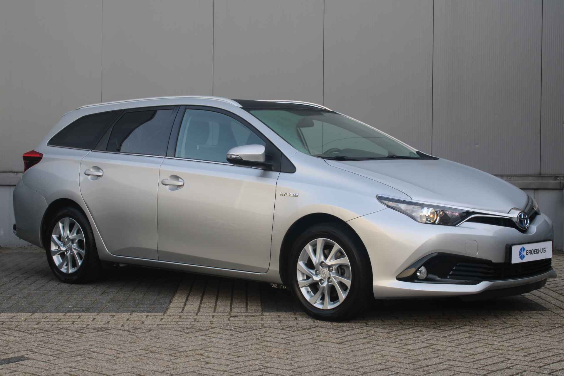 Toyota Auris Auris 1.8 Hybrid | CAMERA | CLIMATE | NAVIGATIE | PANORAMADAK | - 8/35