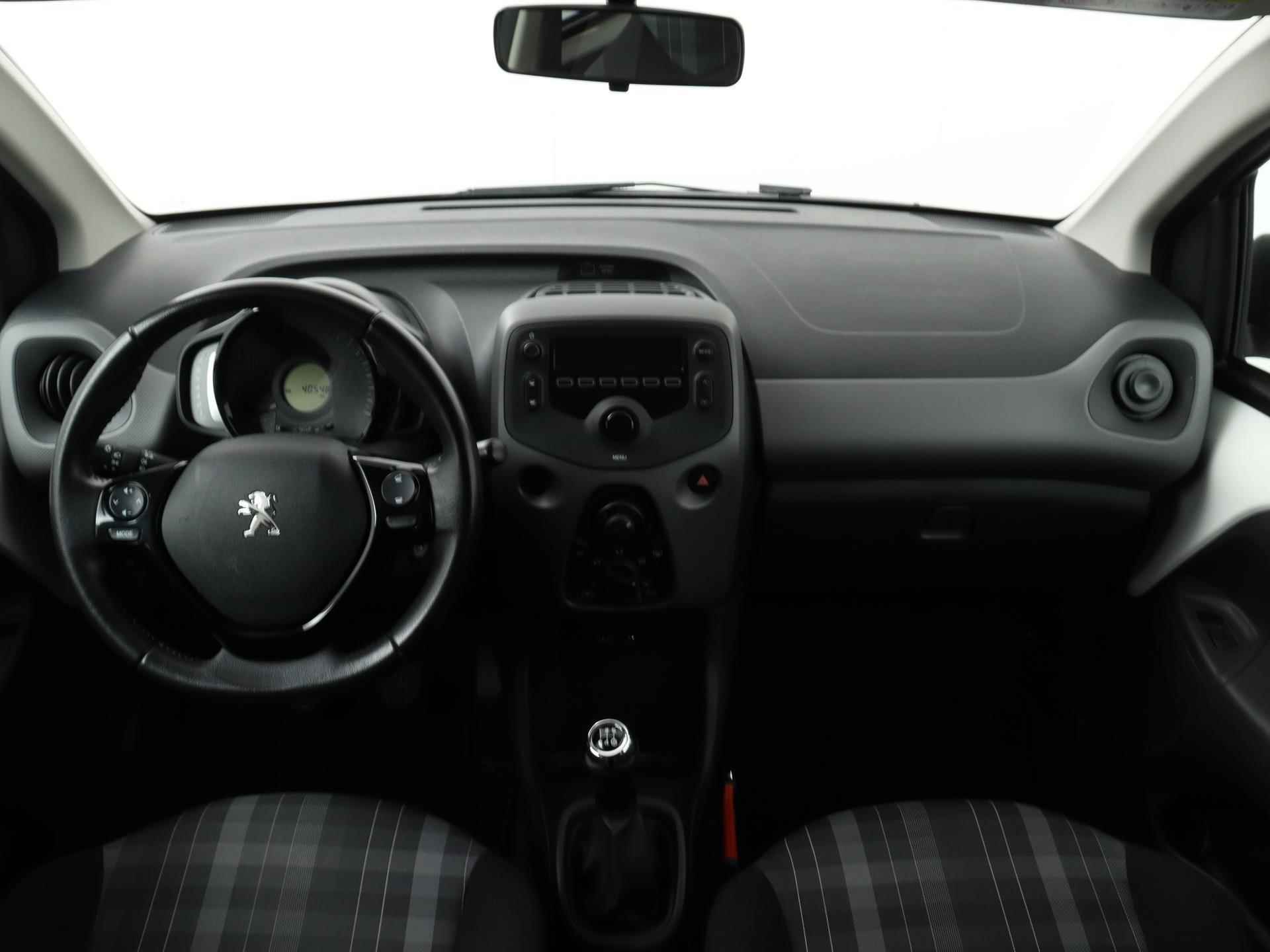 Peugeot 108 Active 72pk | Airco | Bluetooth | Donker getint glas | Dealeronderhouden | Lage kilometerstand | Zuinig en voordelig autorijden! | - 12/30