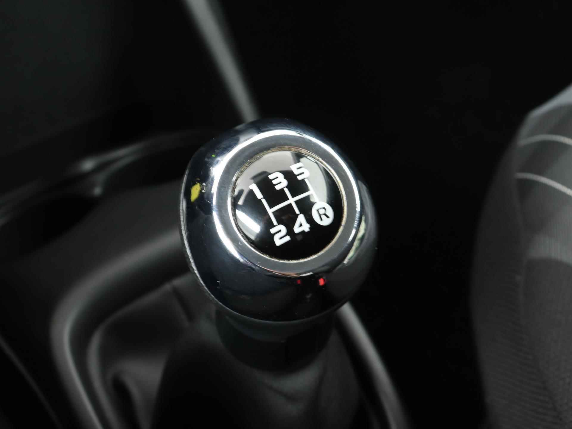 Peugeot 108 Active 72pk | Airco | Bluetooth | Donker getint glas | Dealeronderhouden | Lage kilometerstand | Zuinig en voordelig autorijden! | - 23/30