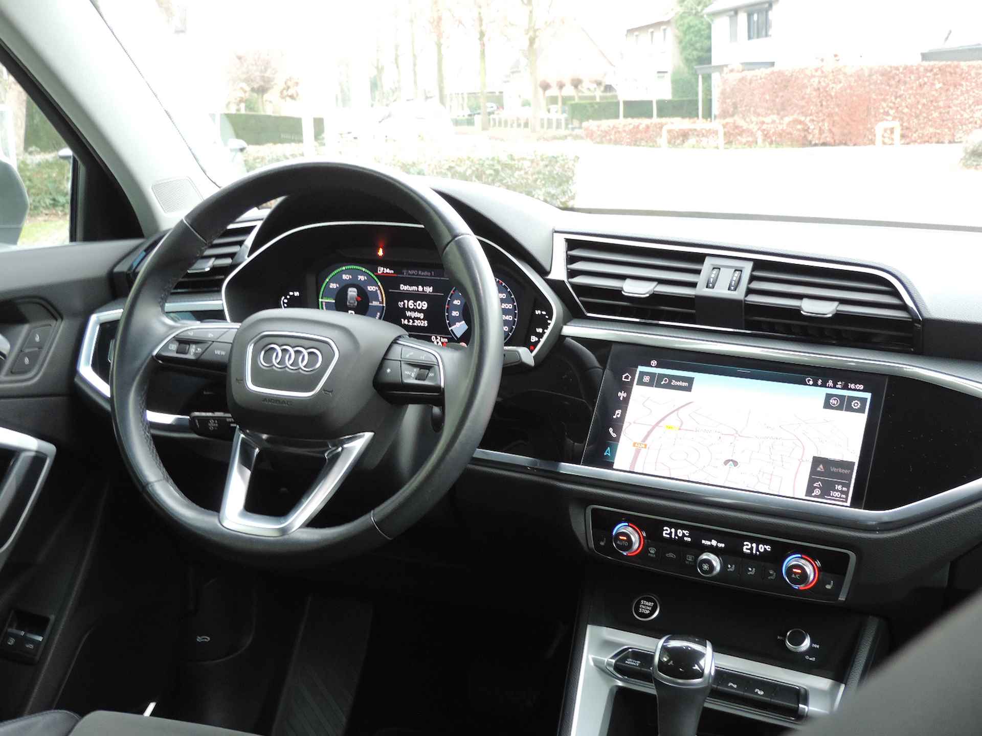 Audi Q3 45 TFSI e PHEV S-tronic - B&O | CarPlay | ACC | | Parkeer pakket | Led | Virtual | Elektr. klep - 10/61