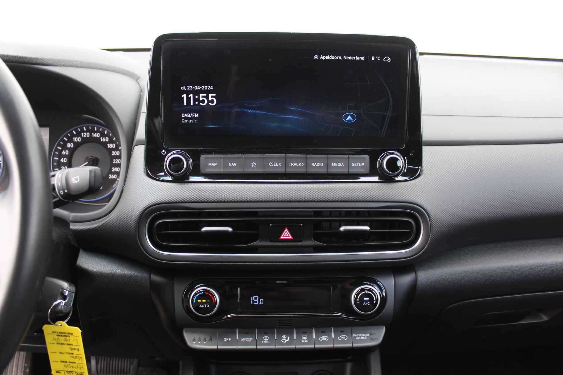 Hyundai Kona 1.6 GDI HEV Comfort Smart / Navigatie + Apple Carplay/Android Auto / Cruise Control Adaptief / Achteruitrijcamera / Climate Control / Bluetooth / - 26/42