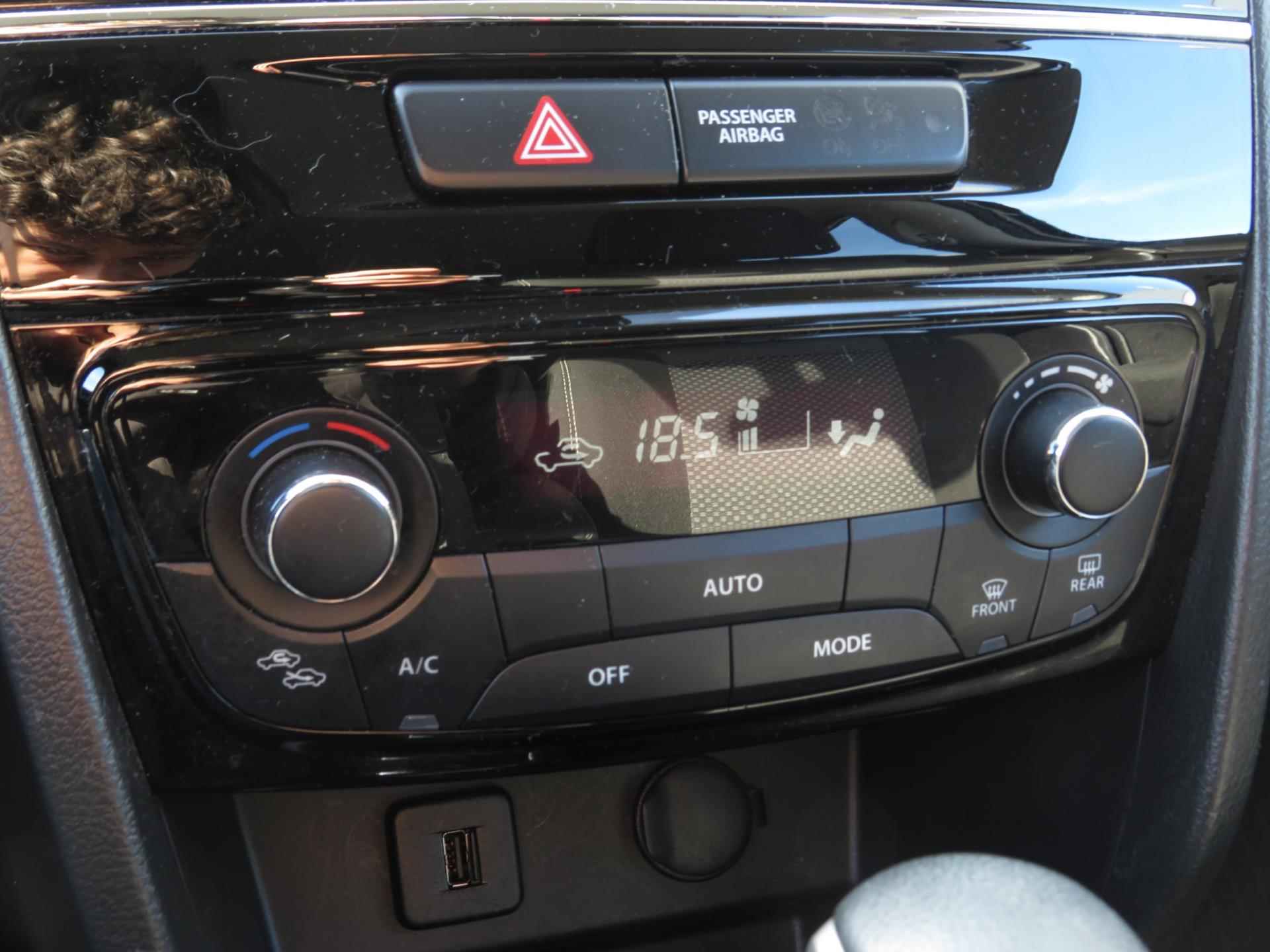 Suzuki Vitara 1.4 Boosterjet Select Smart Hybrid Automaat, Navigatie - 17/28