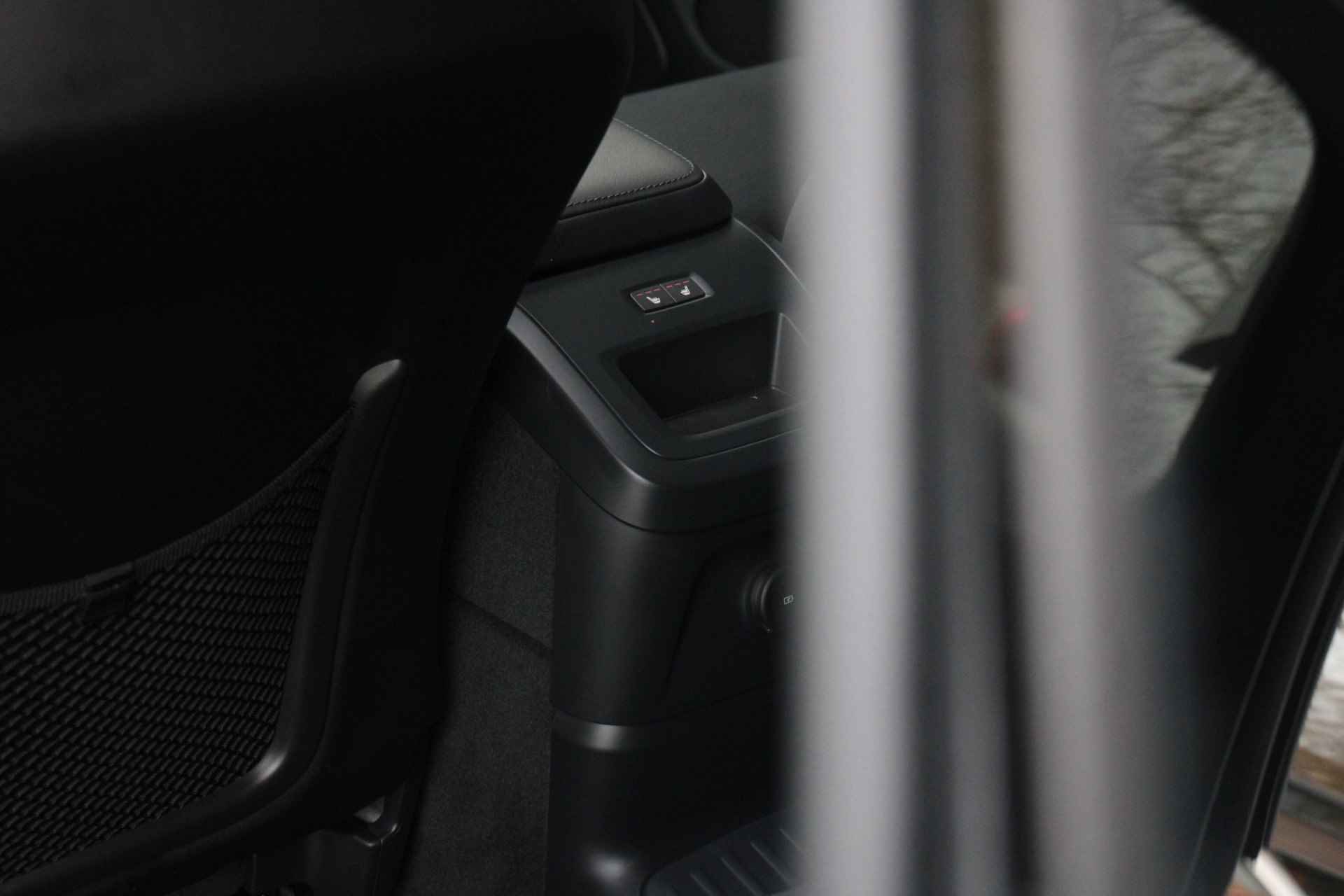 Volvo XC60 2.0 Recharge T6 AWD Plus Bright | Schuifdak | Adaptieve Cruise met Stuurhulp | Stuur- en stoelverwarming | Memory Seats | Apple - 21/26