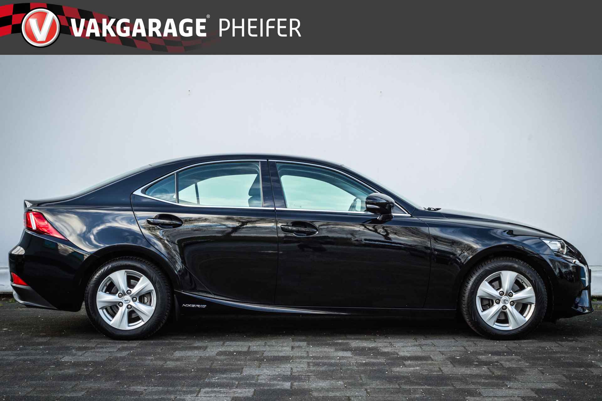 Lexus IS 300h Aut. Navigatie/ Cruise control/ Climate control/ Tel. bluetooth/ Xenon - 9/38