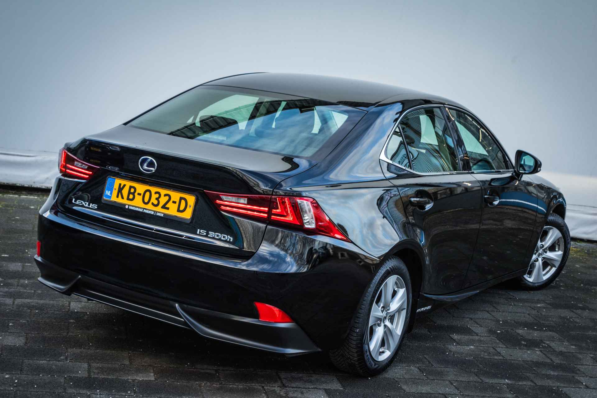 Lexus IS 300h Aut. Navigatie/ Cruise control/ Climate control/ Tel. bluetooth/ Xenon - 38/38