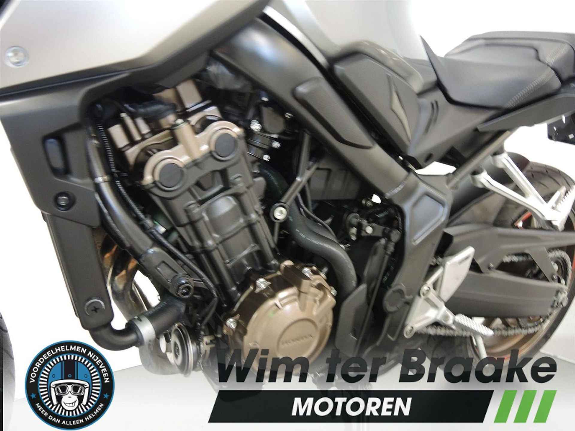 Honda CB-650 R ABS - 2020 - 7/16