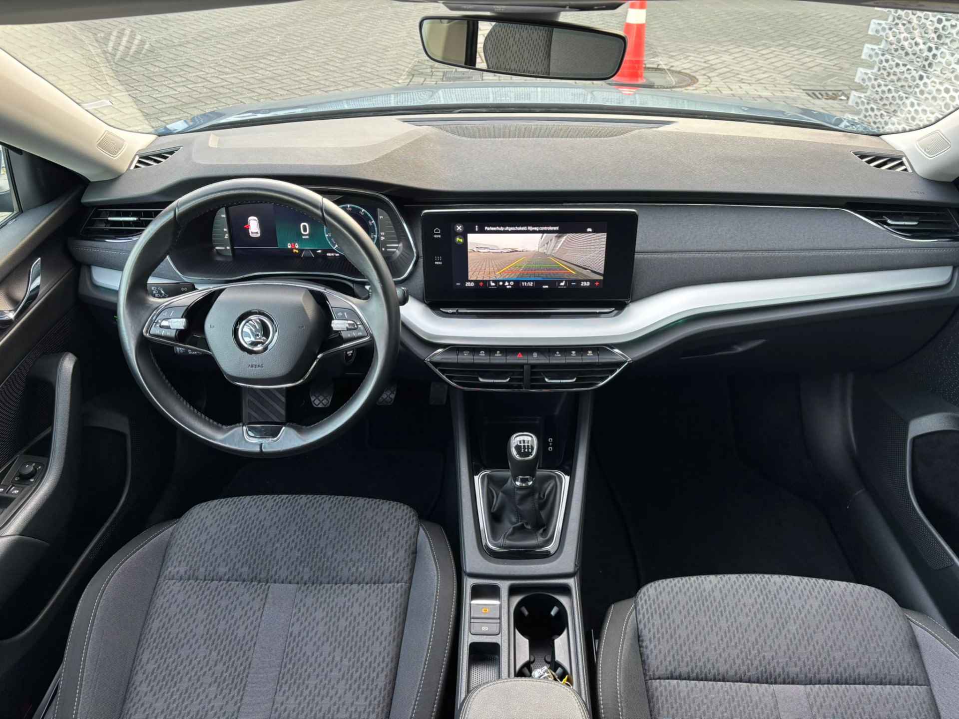 Škoda Octavia Combi 1.5 TSI First Edition / Stoelverwarming / Achteruitrijcamera / Keyless Entry-Start / Navigatie / App-Connect ** - 14/32