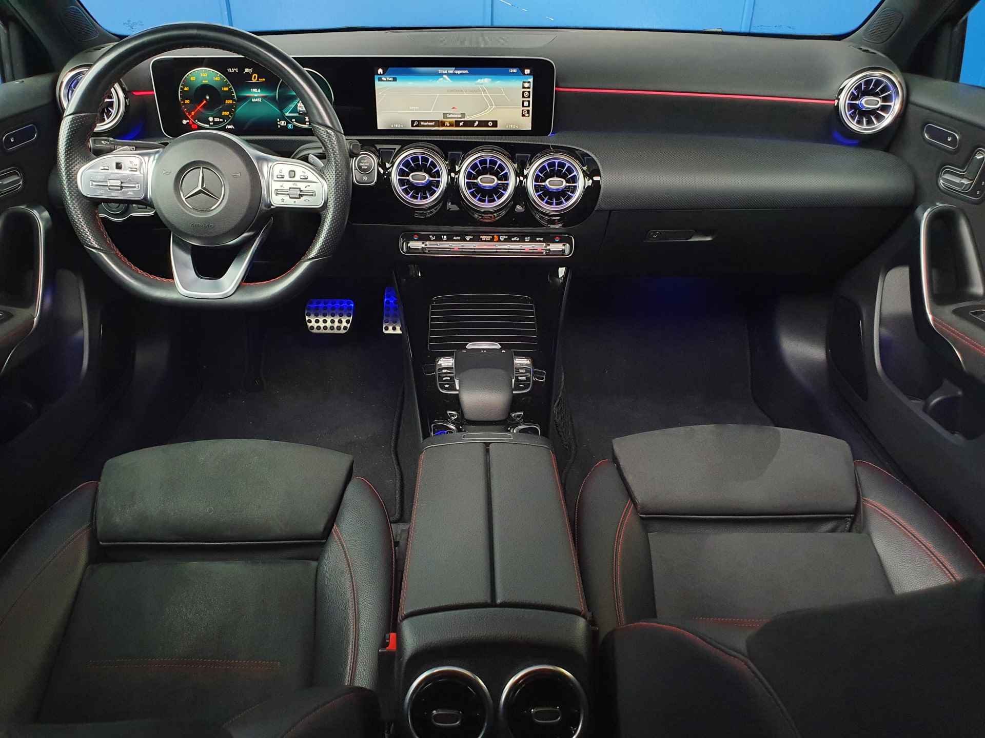 Mercedes-Benz A-Klasse 250 AMG | Panoramadak | Cruise Control | Burmester Audio | Elek. Stoelen - 2/37