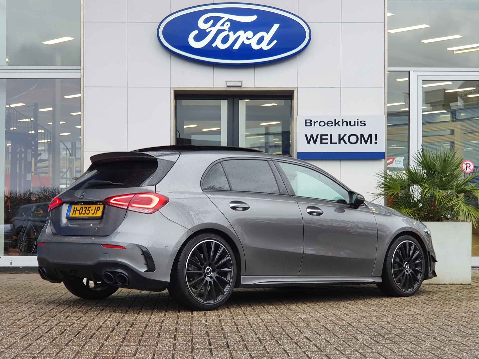 Mercedes-Benz A-Klasse 250 AMG | Panoramadak | Cruise Control | Burmester Audio | Elek. Stoelen - 3/37