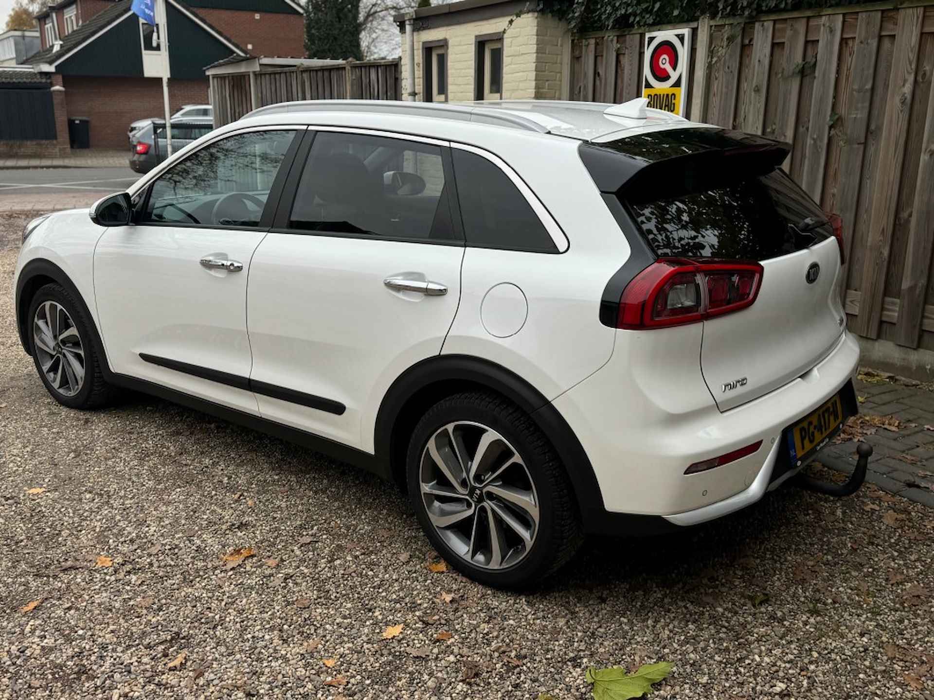 KIA Niro 1.6 GDI H. EXECUT.L - 3/13