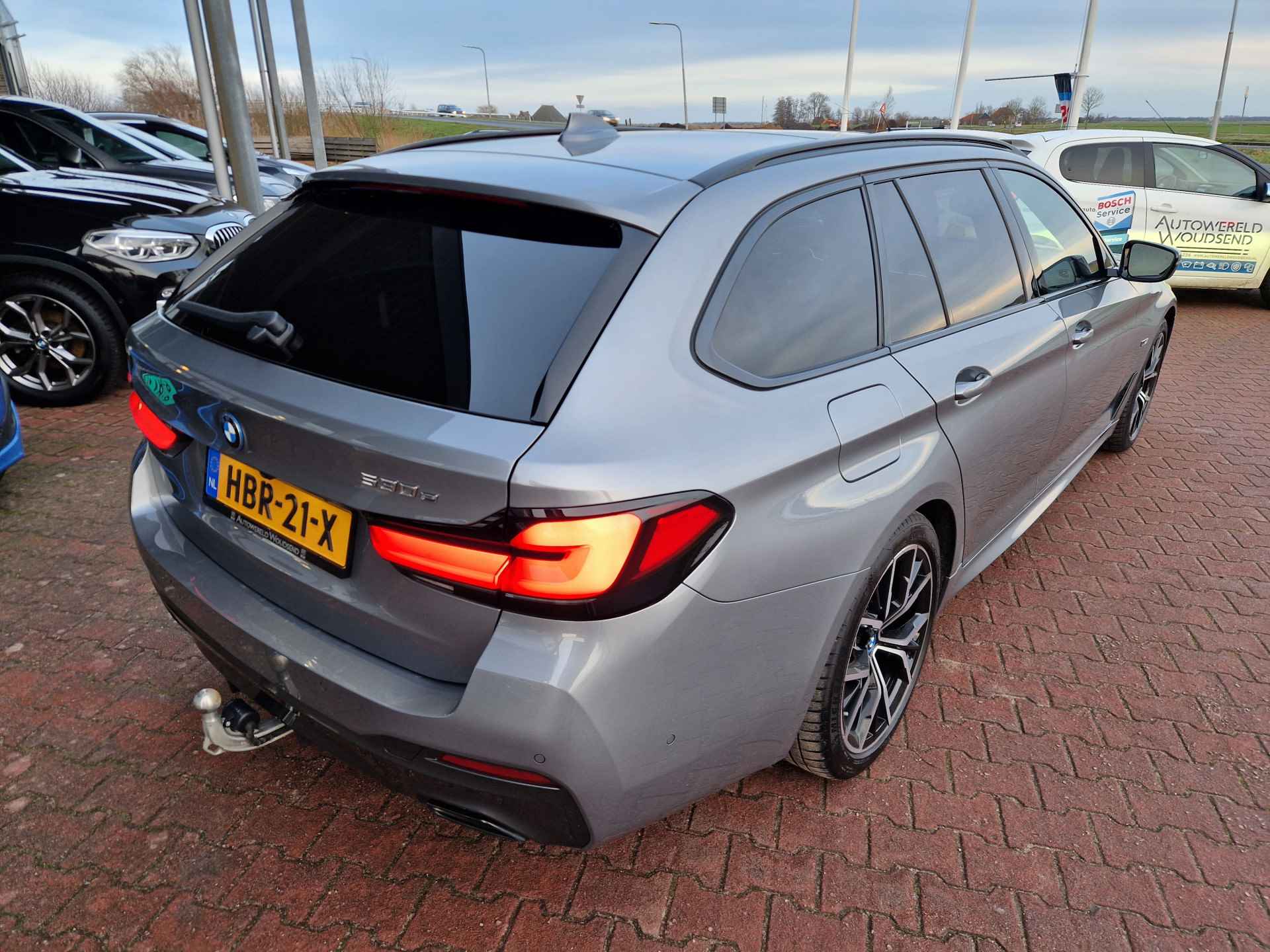 BMW 5 Serie Touring 530e Business Edition Plus Hybrid | ECC | STOELVERW | LEER | CAMERA | PANO | ELEKTR. TREKHAAK | NAVI - 5/54