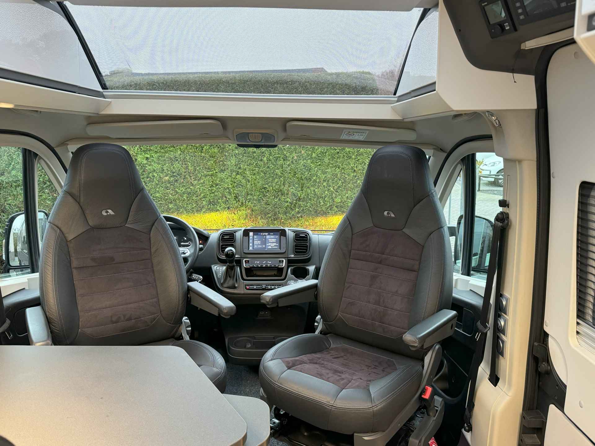 Adria Twin Supreme 640 SLB 140 pk AUTOMAAT 9-Traps Euro6 Fiat Ducato **Enkele lengtebedden/4 zitplaatsen/Luifel/Trekhaak/Lithium/XL-Sk - 7/28