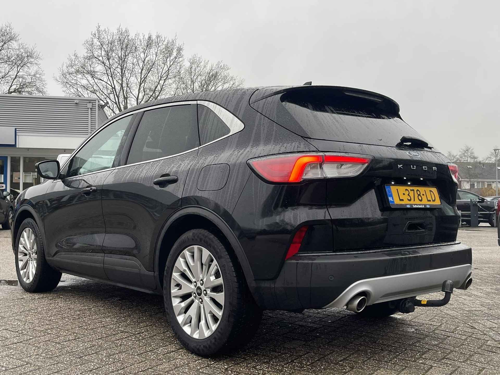 Ford Kuga 1.5 EcoBoost Titanium X 150pk Trekhaak | 1.800kg Trekgewicht | Winterpack | Draadloos opladen | Navigatie | Lichtmetaal - 4/31