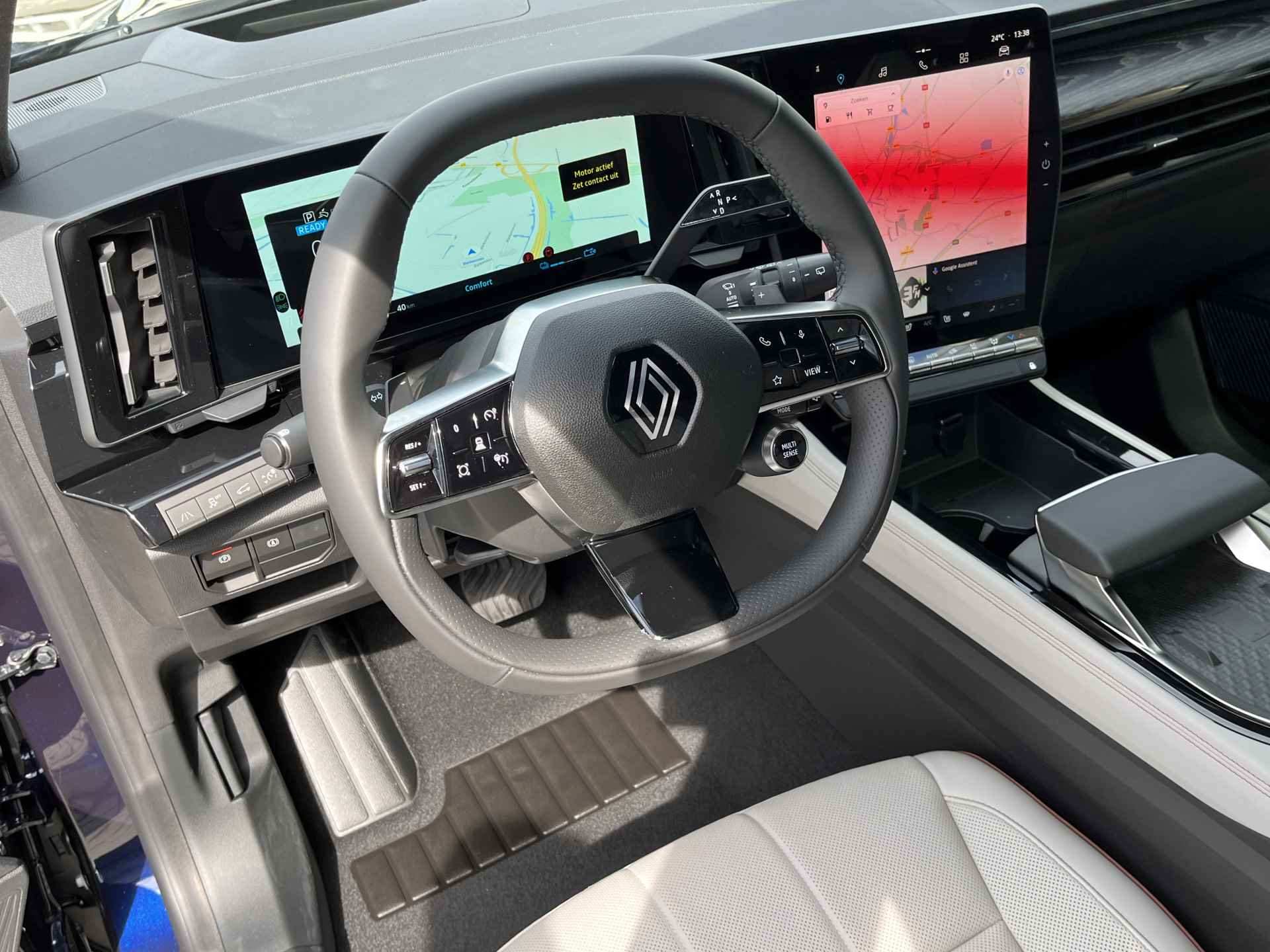 Renault Espace E-Tech Hybrid 200 Iconic Automaat 7p. | Afn.Trekhaak | Harman Kardon | 4Control | Panoramadak | All seasonbanden - 6/21