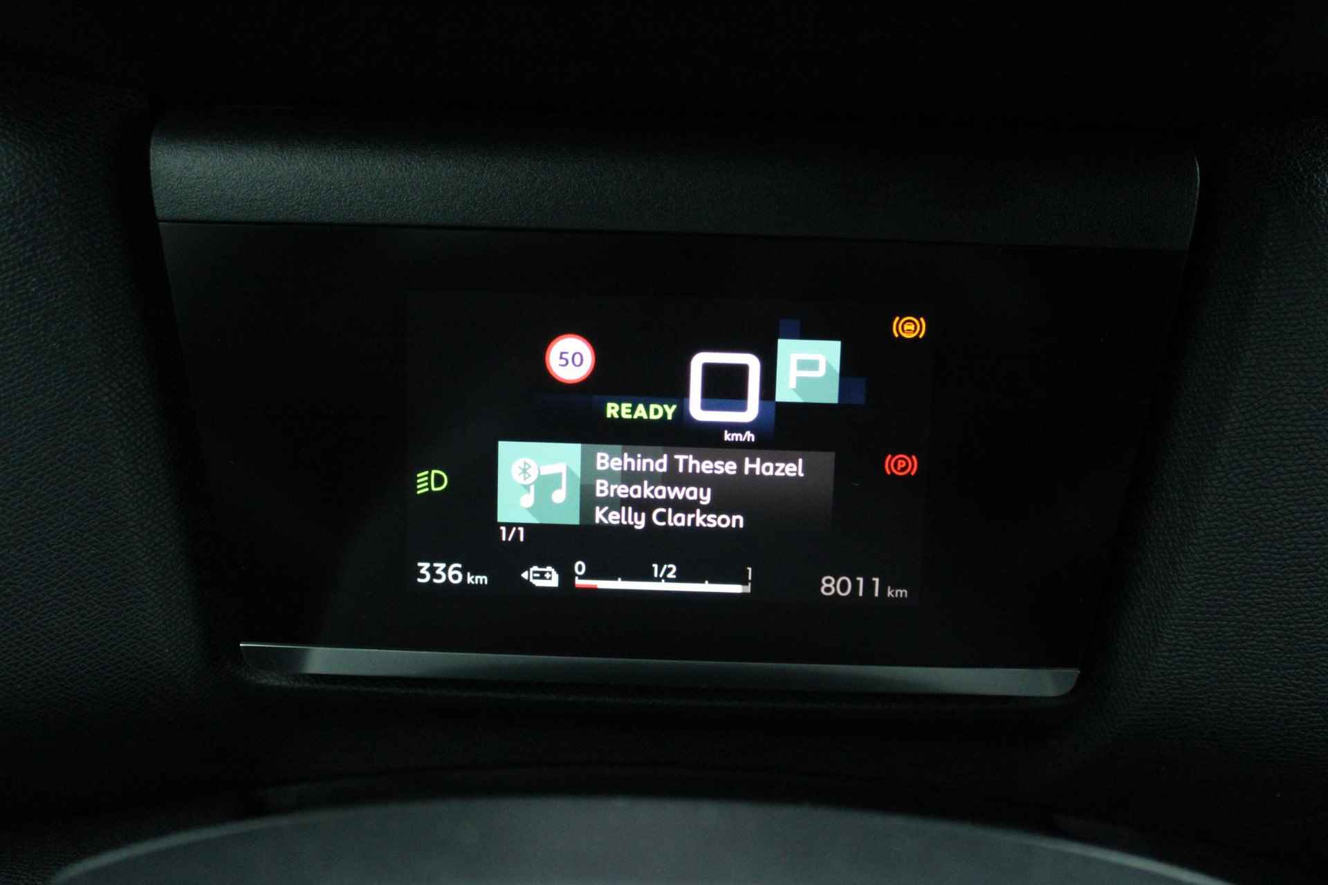 Citroen Ë-C4 Feel 50 kWh navigatie, Airco, Apple Carplay achteruit rijcamera - 13/33