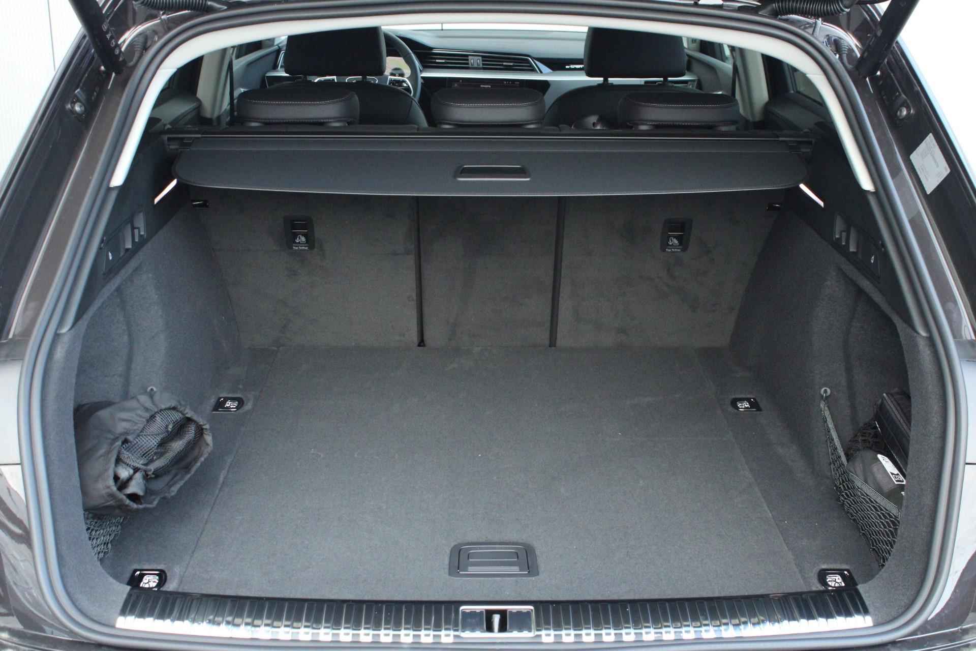 Audi Q8 e-tron 50 quattro 340pk Advanced Edition 95 kWh | Extra Getint Glas | LMV 20'' - 19/52