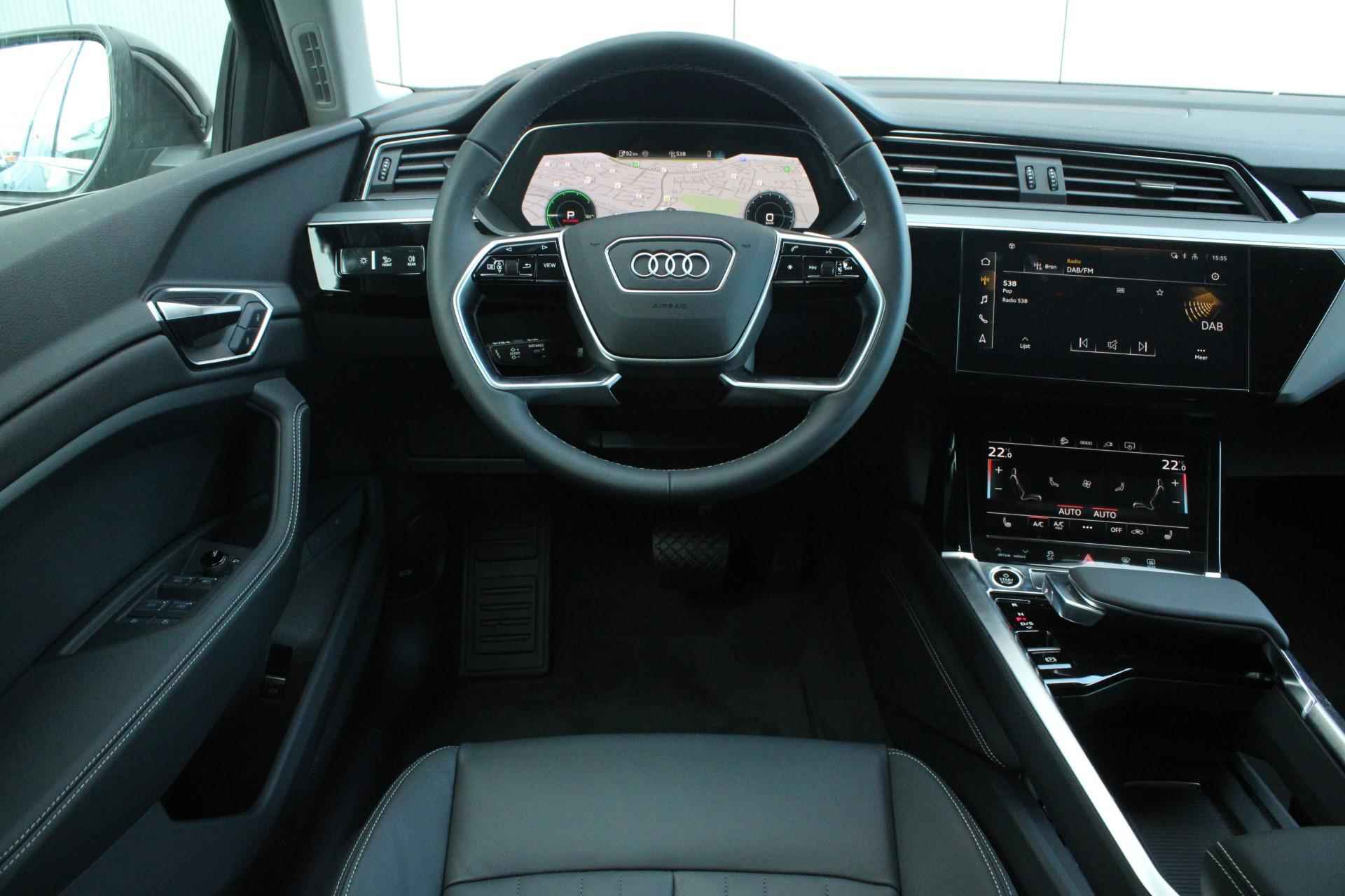 Audi Q8 e-tron 50 quattro 340pk Advanced Edition 95 kWh | Extra Getint Glas | LMV 20'' - 24/52