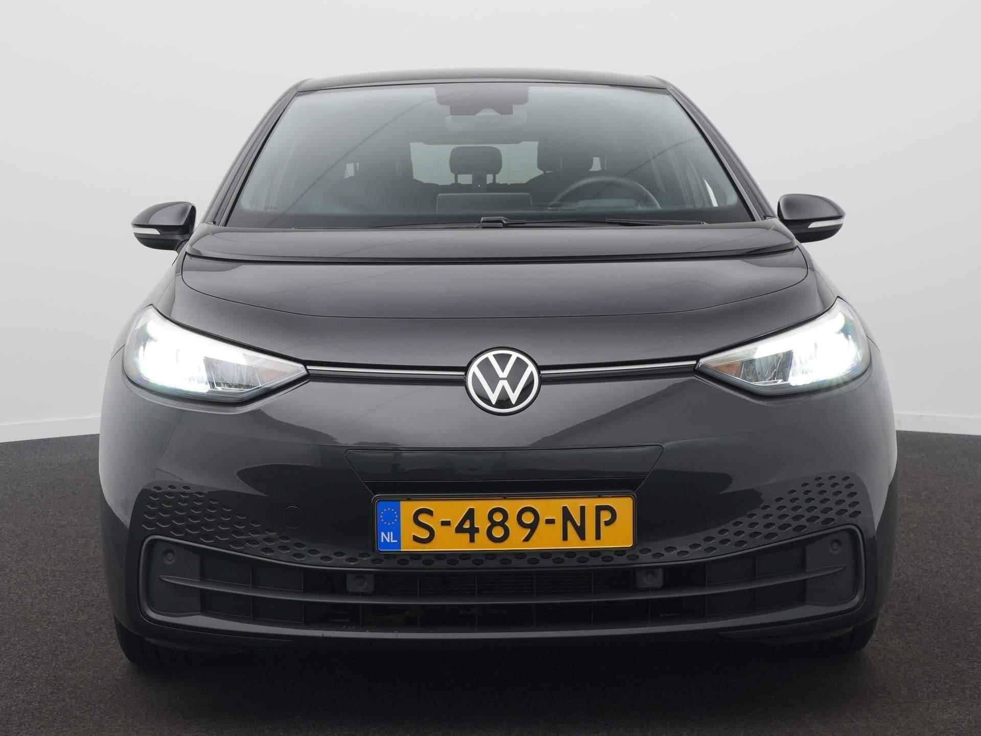 Volkswagen ID.3 Pro Edition 58 kWh Navigatie - 18 inch - Cruise - Camera - 2/53